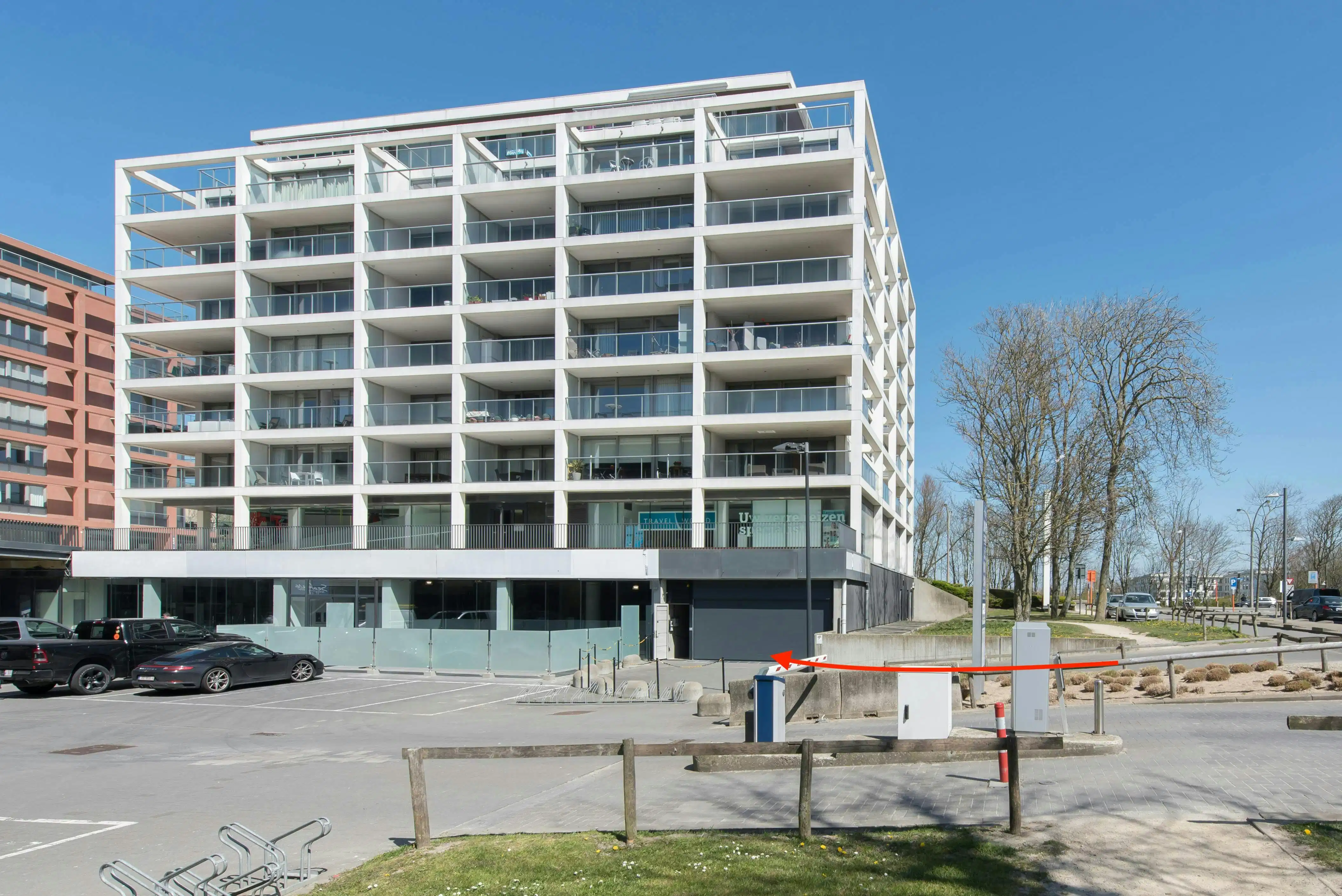 Garagebox te koop - Northlaan (Res. Infinity) te Oostende foto {{pictureIndex}}