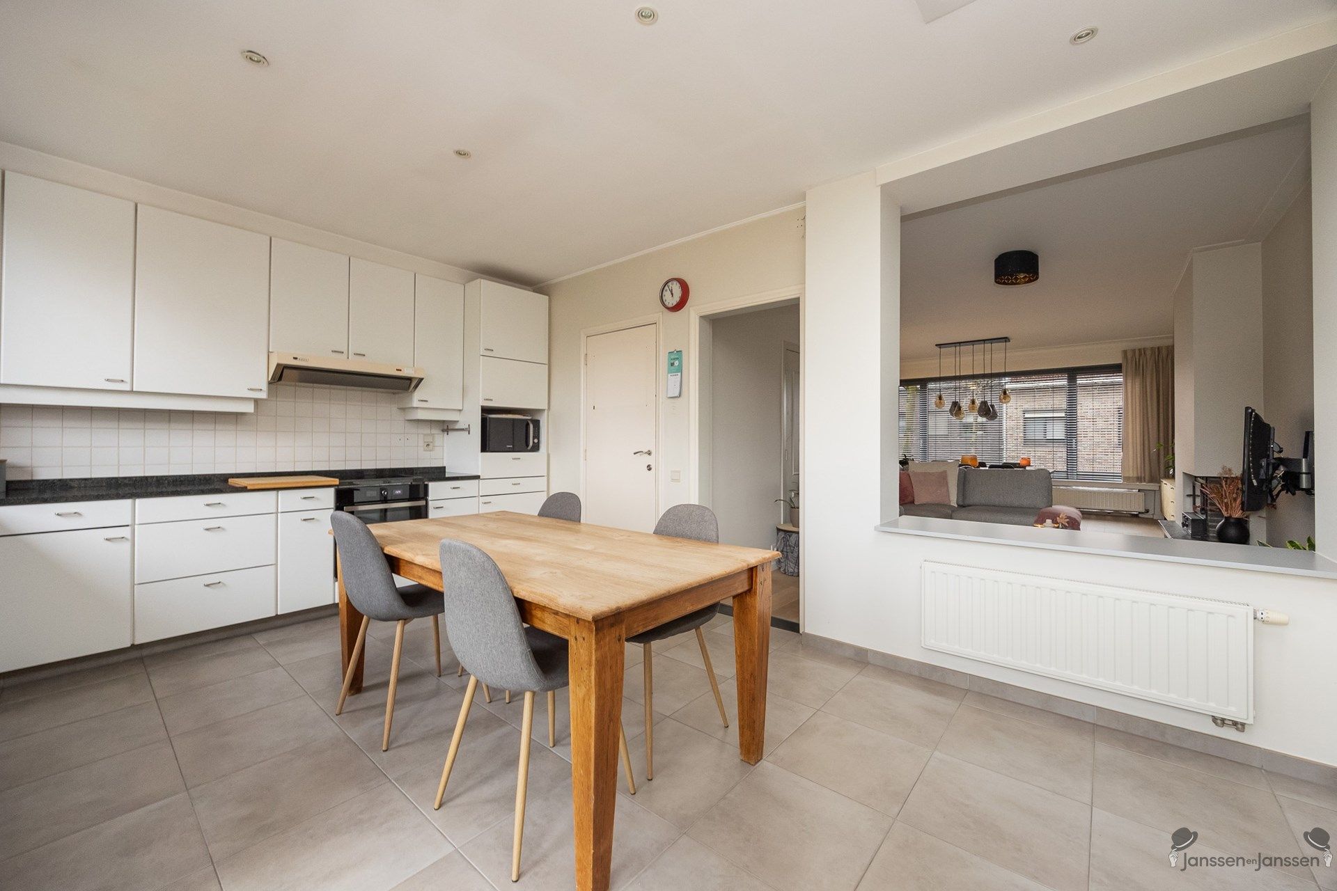 Gezellige woning met 3 slaapkamers en tuin in centrum Brasschaat foto 5