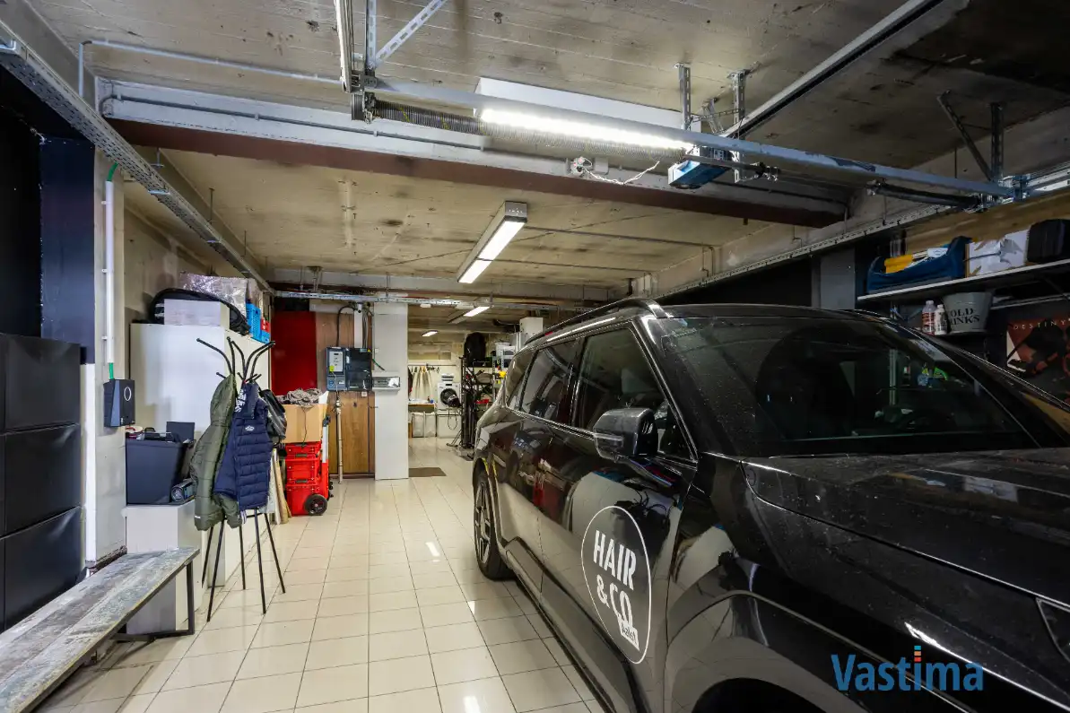 Unieke stadswoning met lift en garage in hartje Aalst foto 3