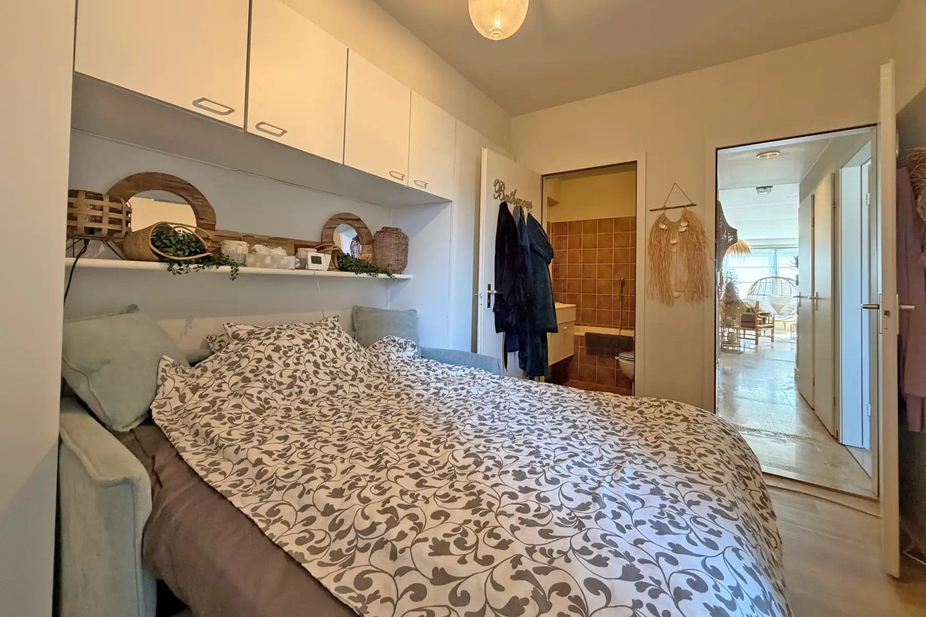 Gezellig appartement met terras en zicht op zee foto 4