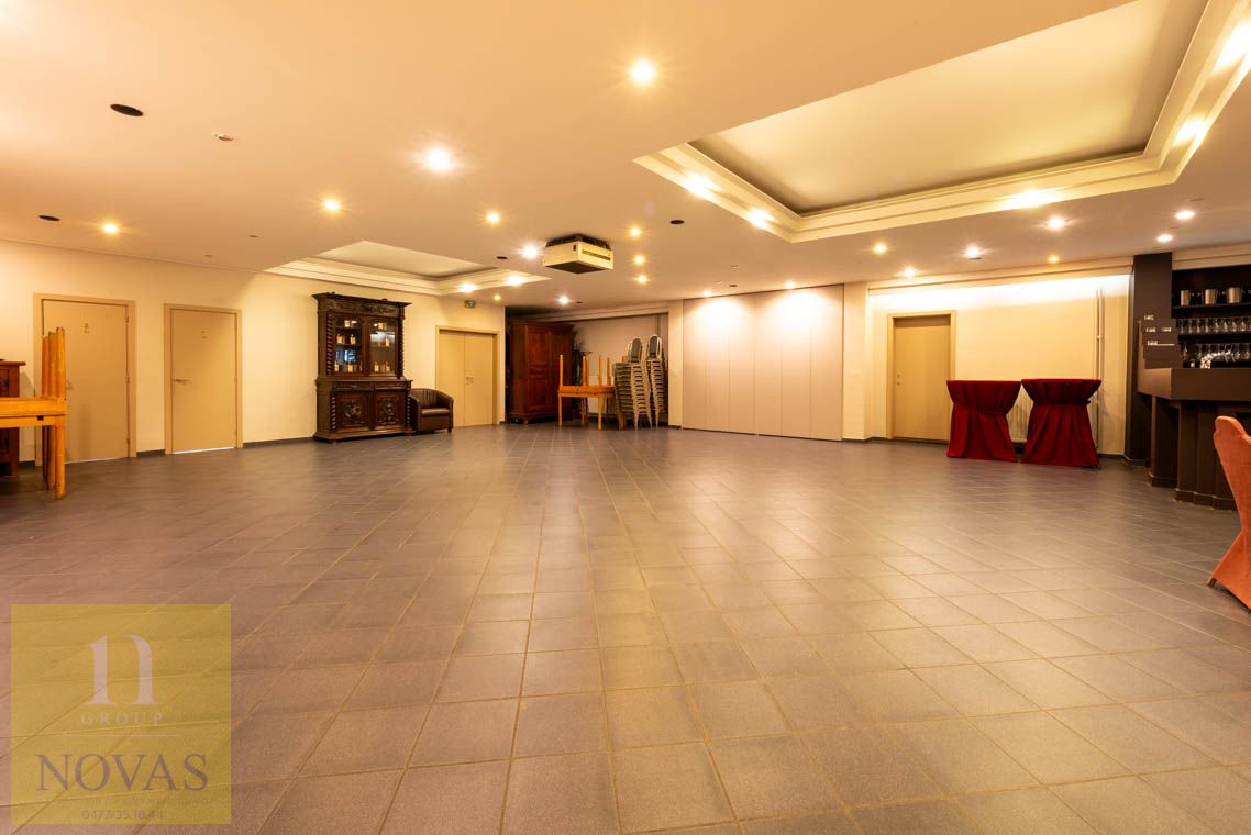 Authentiek handelspand / hotel met restaurant, feestzaal en mooie tuin op ideale locatie. foto 11