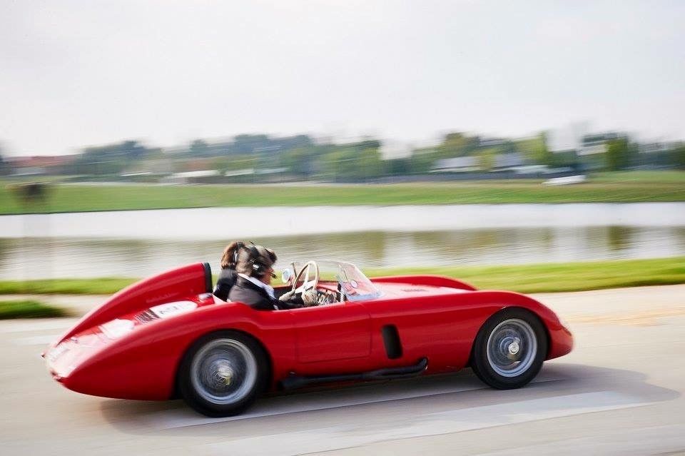 Gesloten garagebox te koop gelegen vlakbij de Minigolf in het Zoute. foto 2