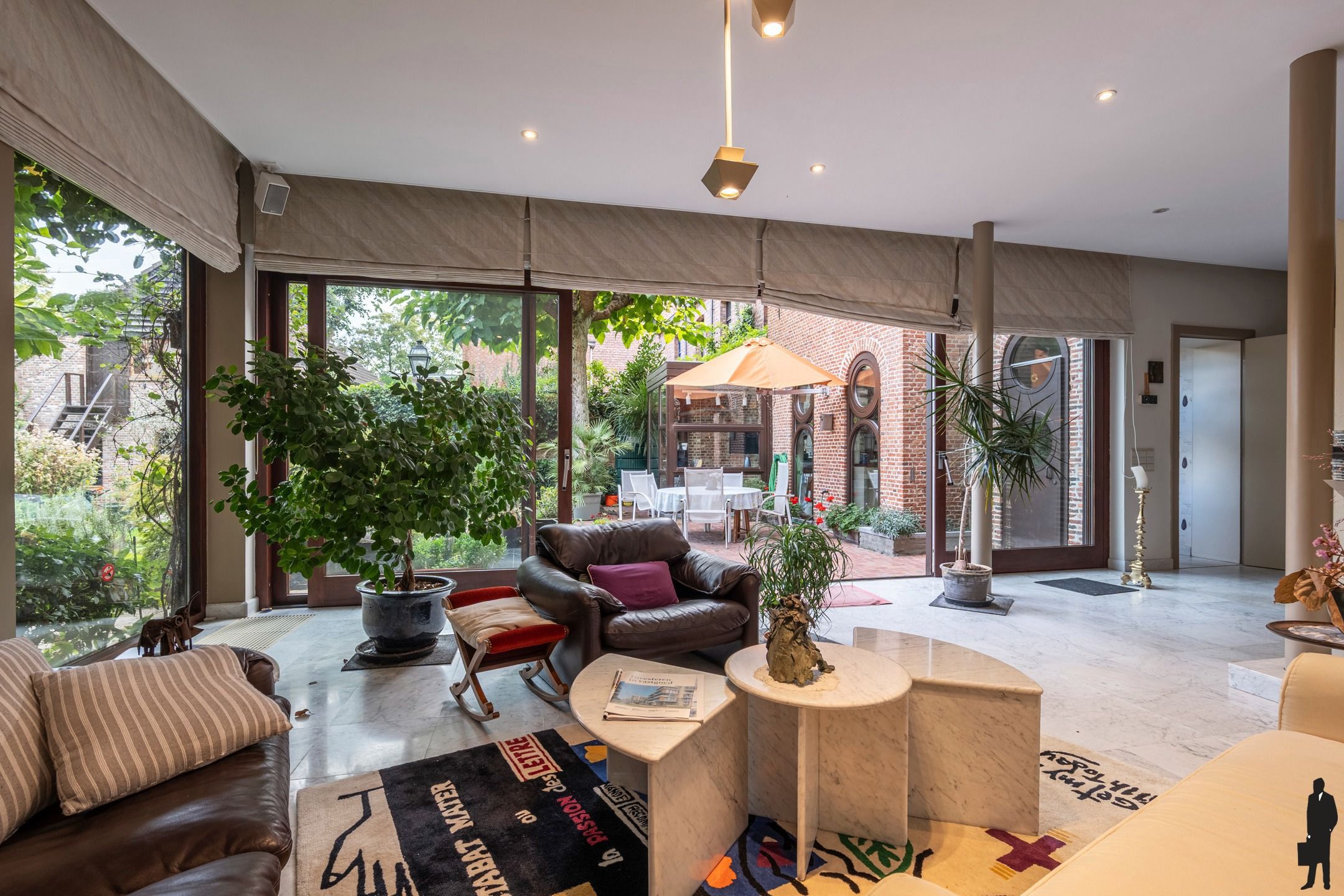 Statig herenhuis met 6 slks, 2 bdks, dubbele garage  foto 10