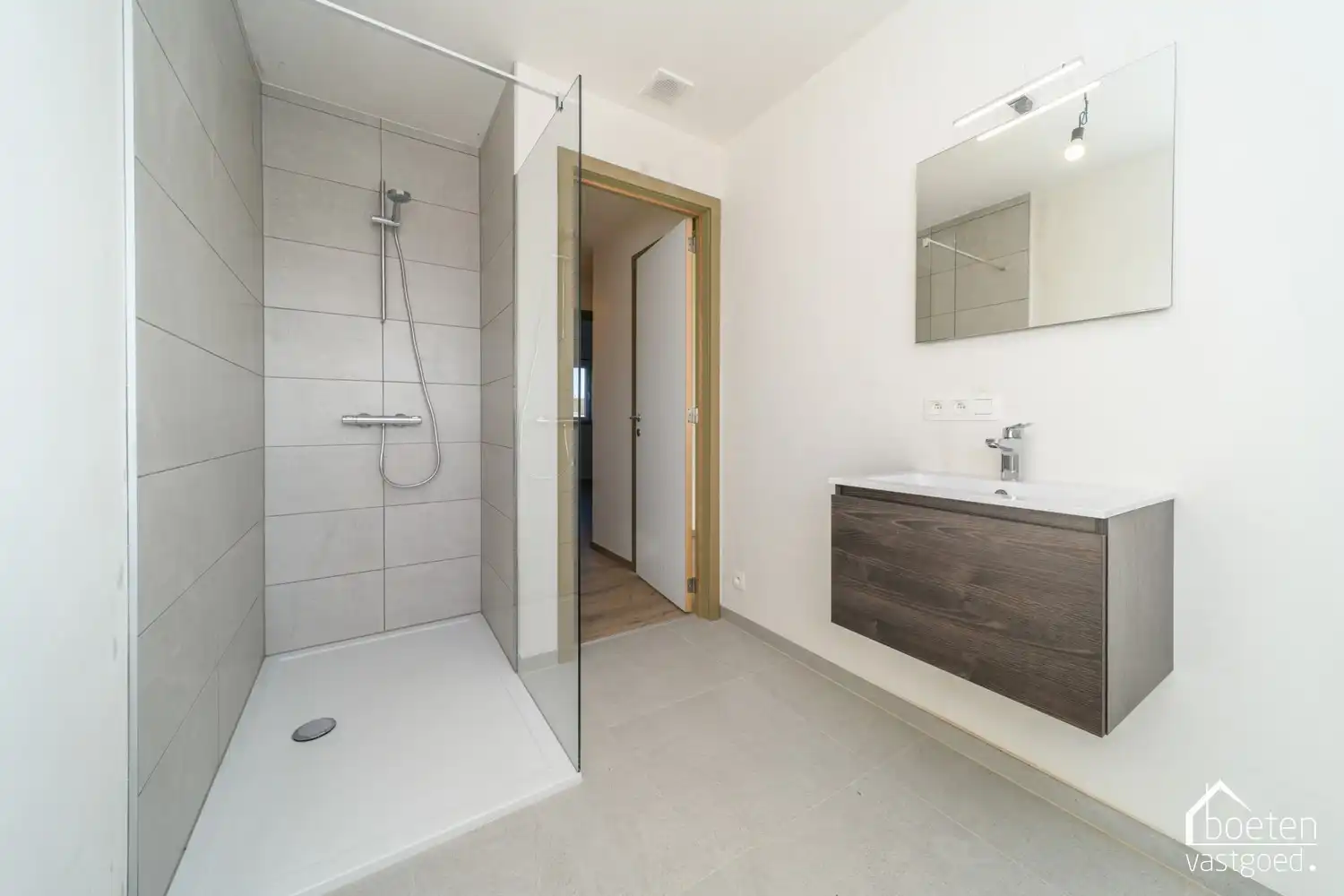 Roesbrugge: Betaalbare nieuwbouwwoningen met alle modern comfort, 3 slpks, garage en tuintje foto 16