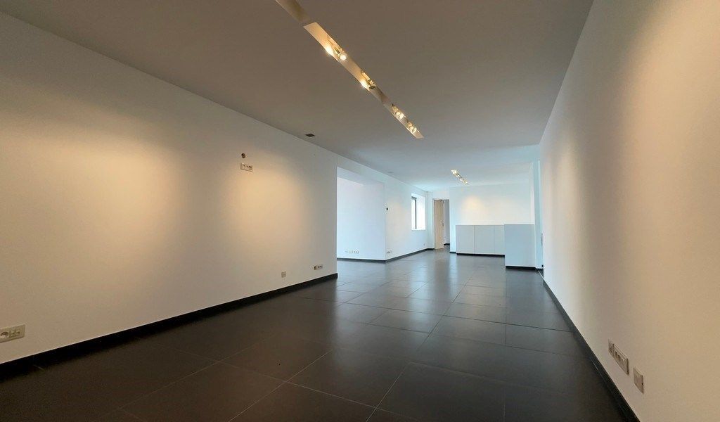 Handelspand met ruime garage te koop in Melle foto 14