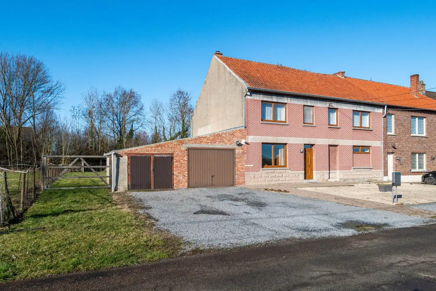 Rustig gelegen halfopen woning met 3 slaapkamers, garage en west gerichte tuin in Sint-Truiden foto 29