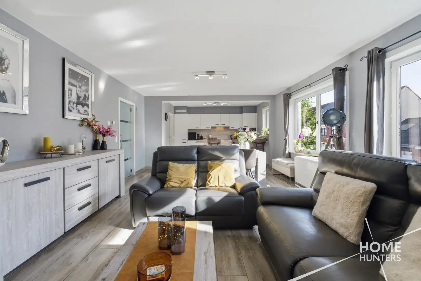 LICHTRIJK EN GERENOVEERD 3-SLAAPKAMERAPPARTEMENT OP CENTRALE LIGGING IN OUDENBURG foto 6