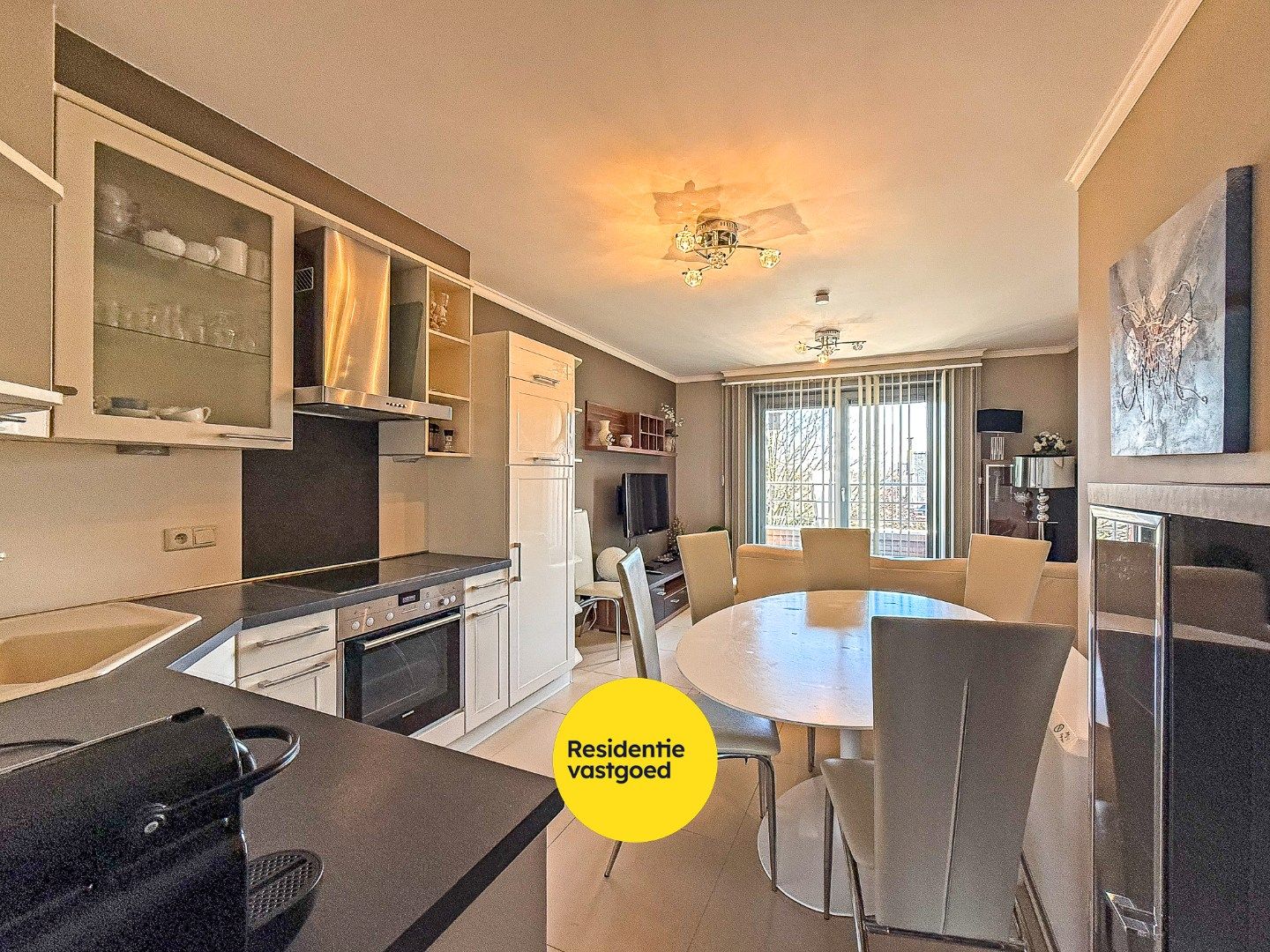 Appartement met 2 slaapkamers in Nieuwpoort Stad. foto 4