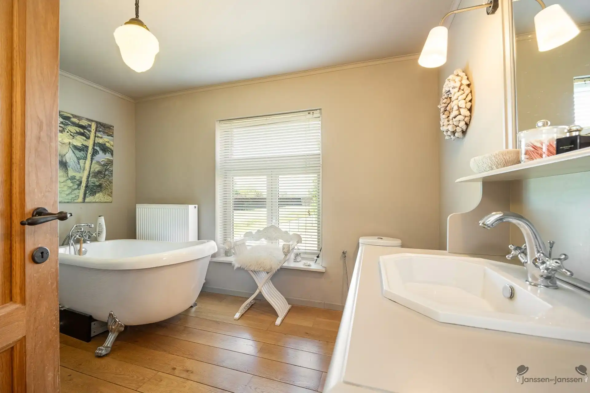 Karaktervolle woning met prachtige tuin  foto 11