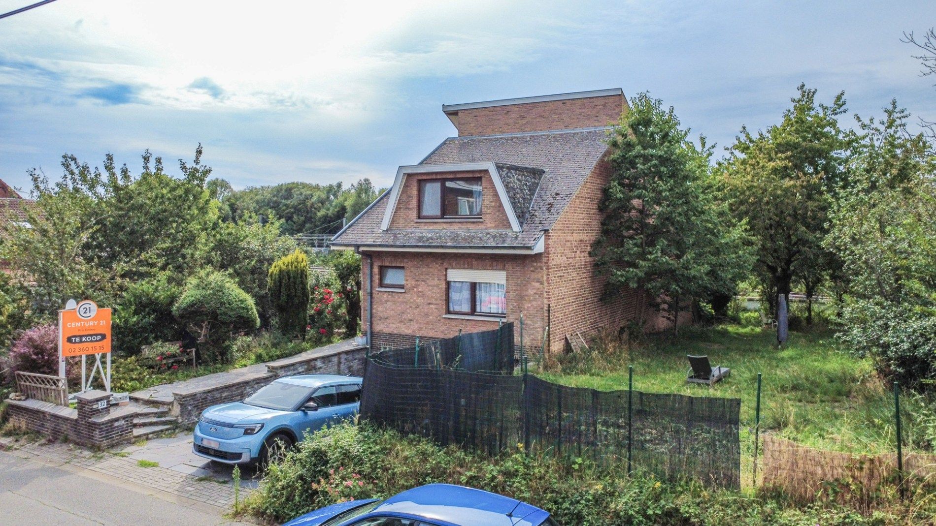 4-GEVEL WONING MET 4 SLAAPKAMERS + 2 BADKAMERS ! foto 2
