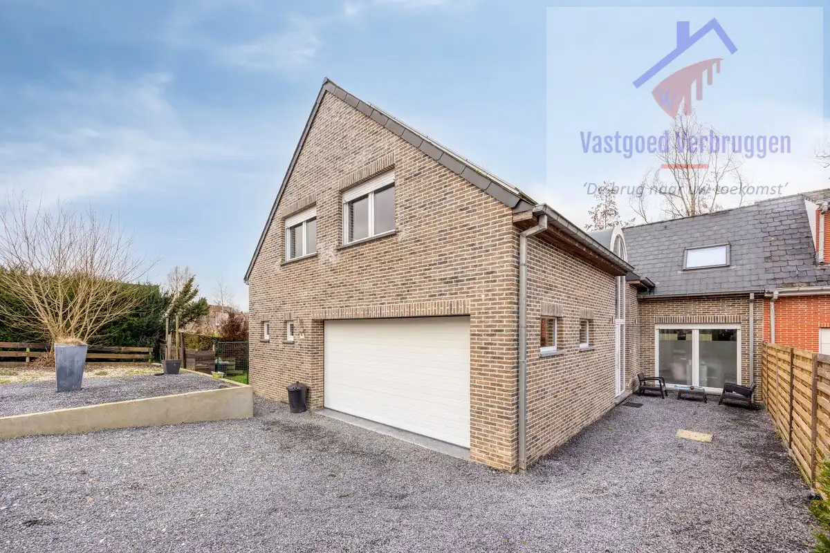 Goed gelegen ruime woning (kangoeroewoning mogelijk) foto 2