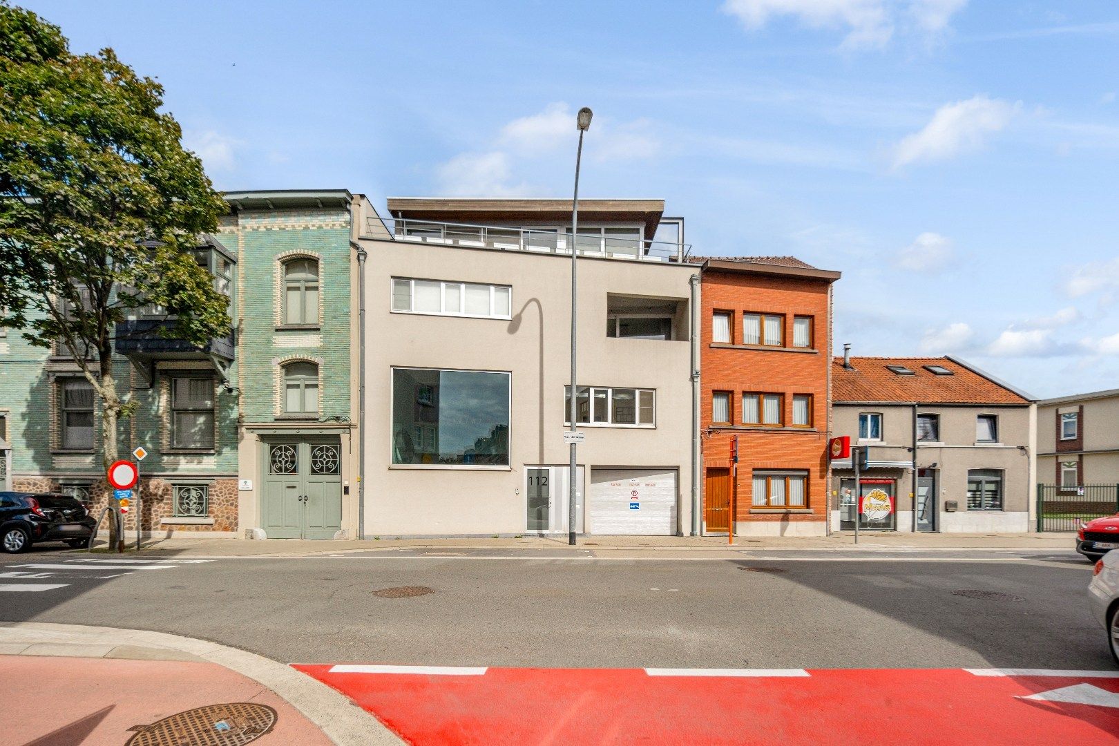 App., 119 m², 2 slpk, terras, autostaanplaats foto 26