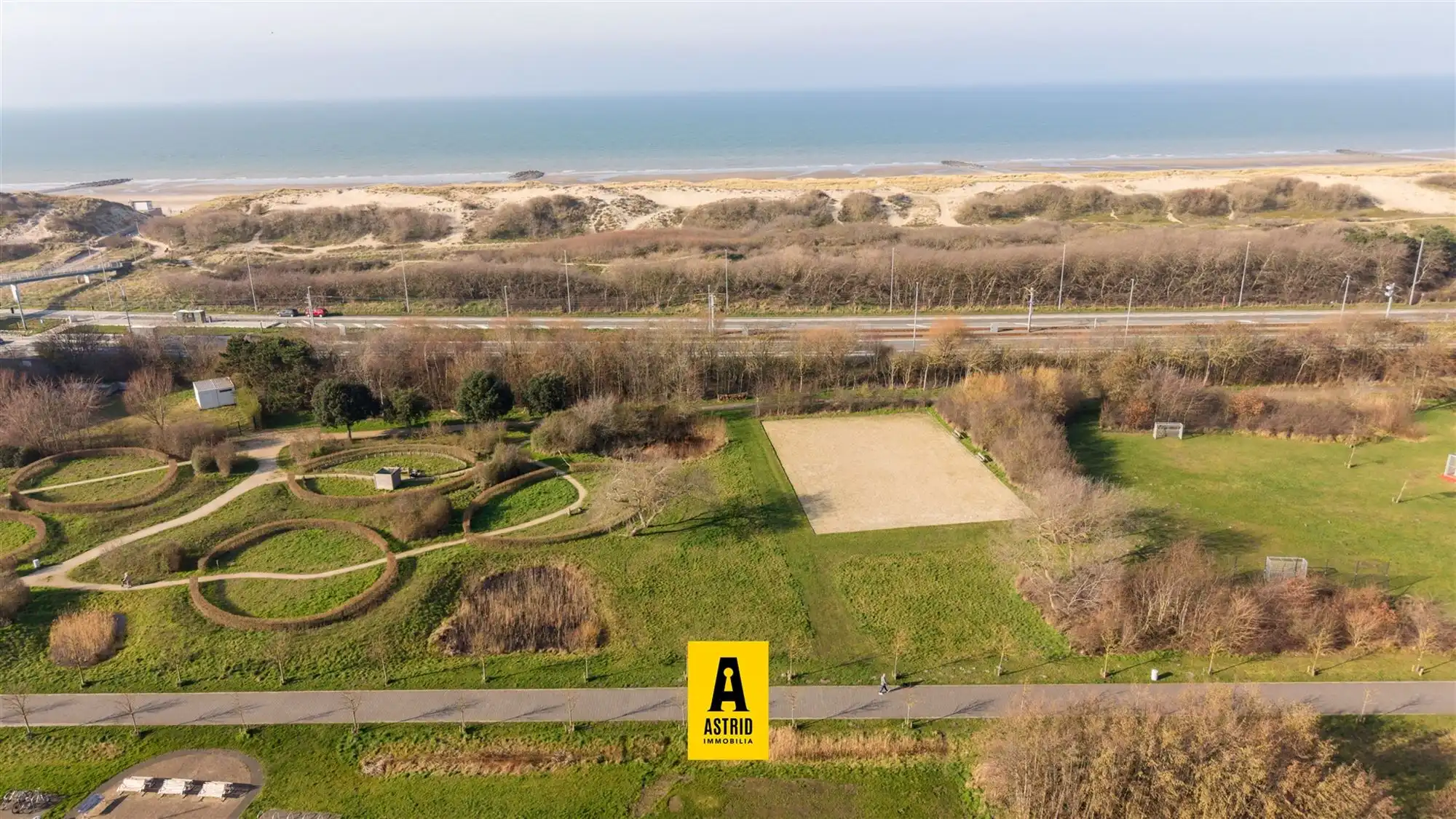 Te renoveren woning in toeristisch centrum! foto 21