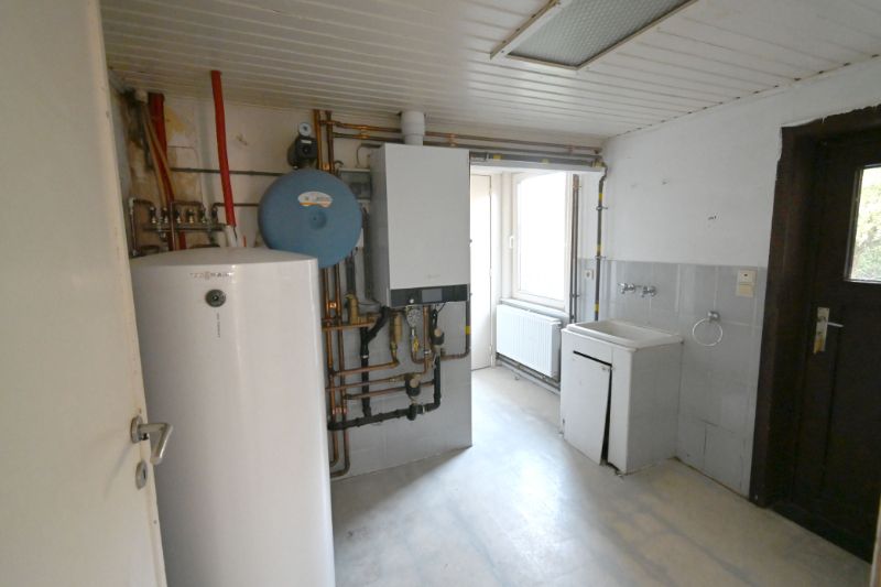 Exclusief te renoveren herenhuis met 5 slpks dit op toplocatie in het aangename Nazareth - De Pinte! foto 29