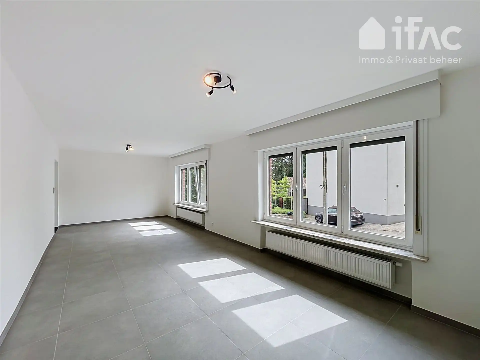 Gerenoveerde woning met 2 slaapkamers en grote tuin foto 8