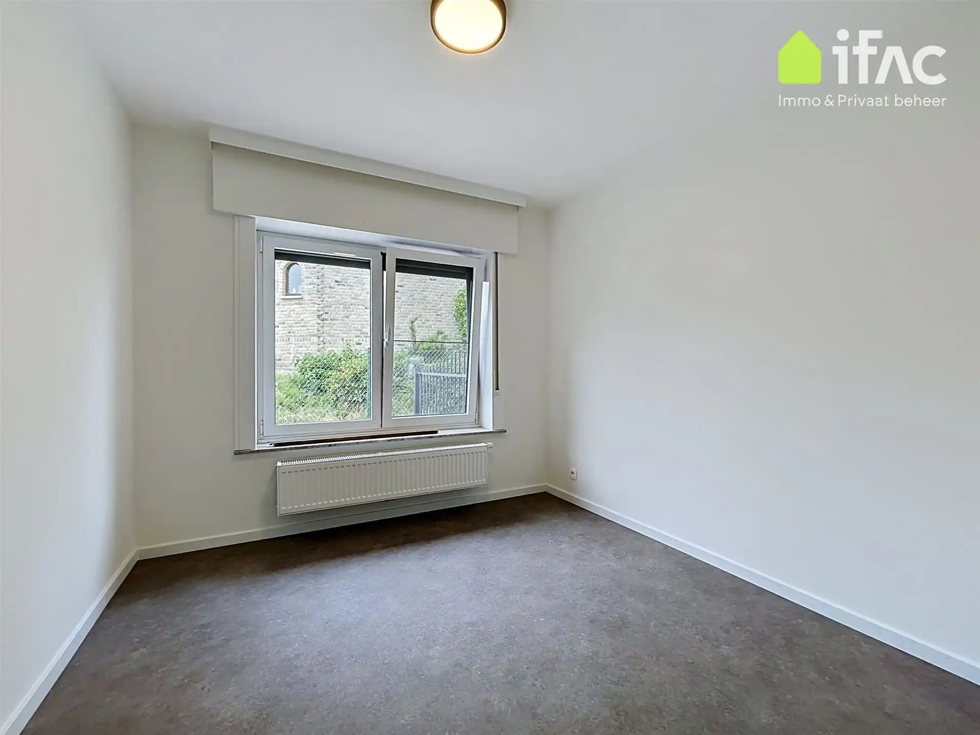 Gerenoveerde woning met 2 slaapkamers en grote tuin foto 8