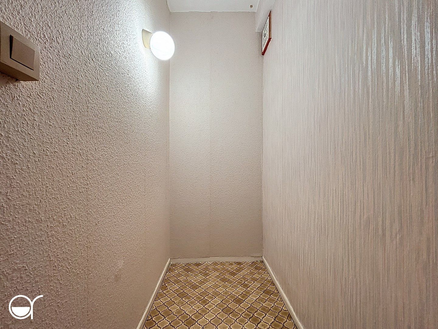 Te renoveren appartement met garage en goed EPC aan de rand van centrum Gent foto 11
