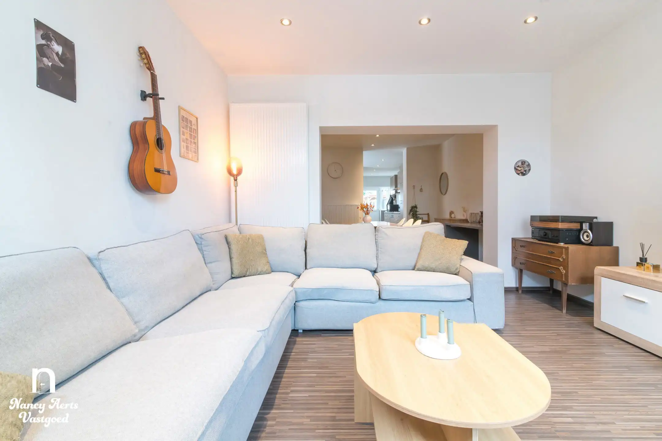 Charmante gerenoveerde woning met zuidgerichte tuin foto 12