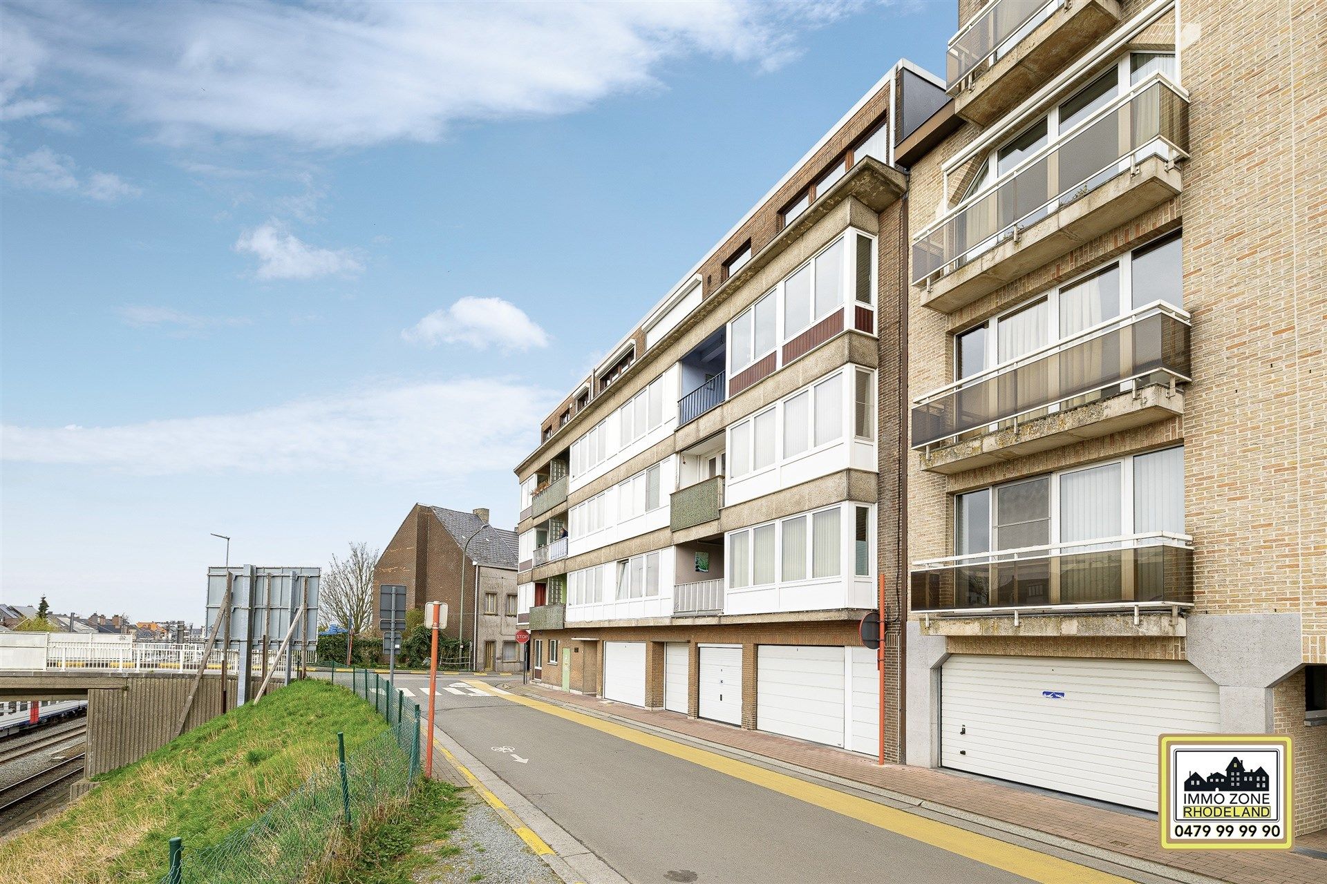Prachtig instapklaar appartement met terras foto 3