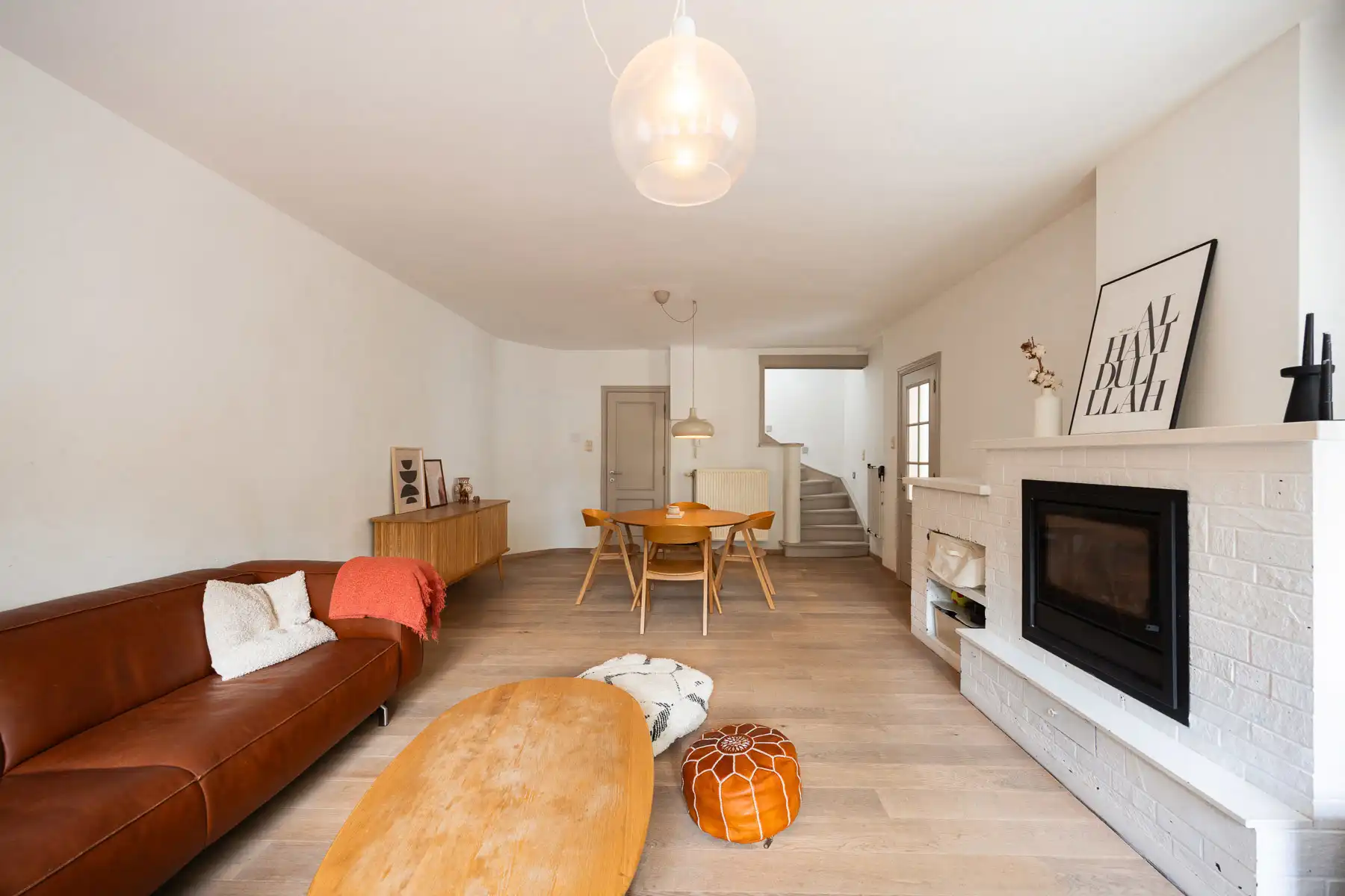 Ruime woning met praktijkruimte op toplocatie foto 3