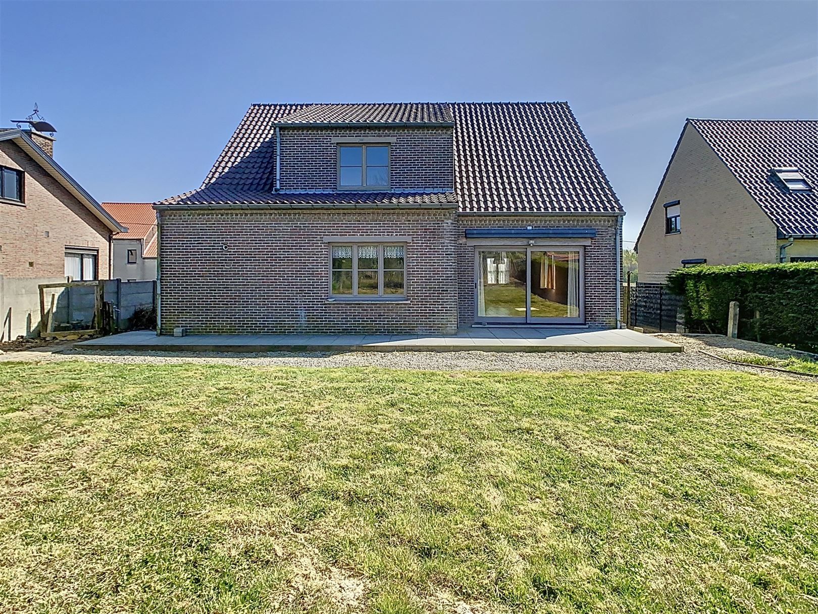 Ruime open bebouwing, 4 slpks, garage, tuin, 10a 54ca foto 35