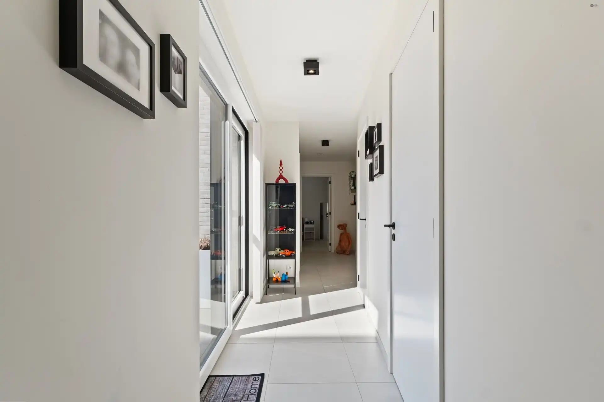 Luxueus afgewerkt gelijkvloers appartement te centrum Stekene foto 16