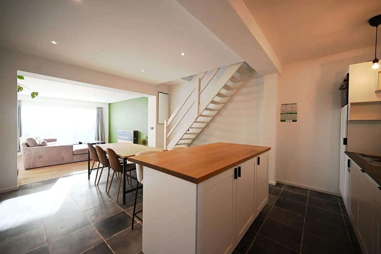 Charmante woning met 3 slaapkamers en prachtige stadstuin in Roeselare foto 4