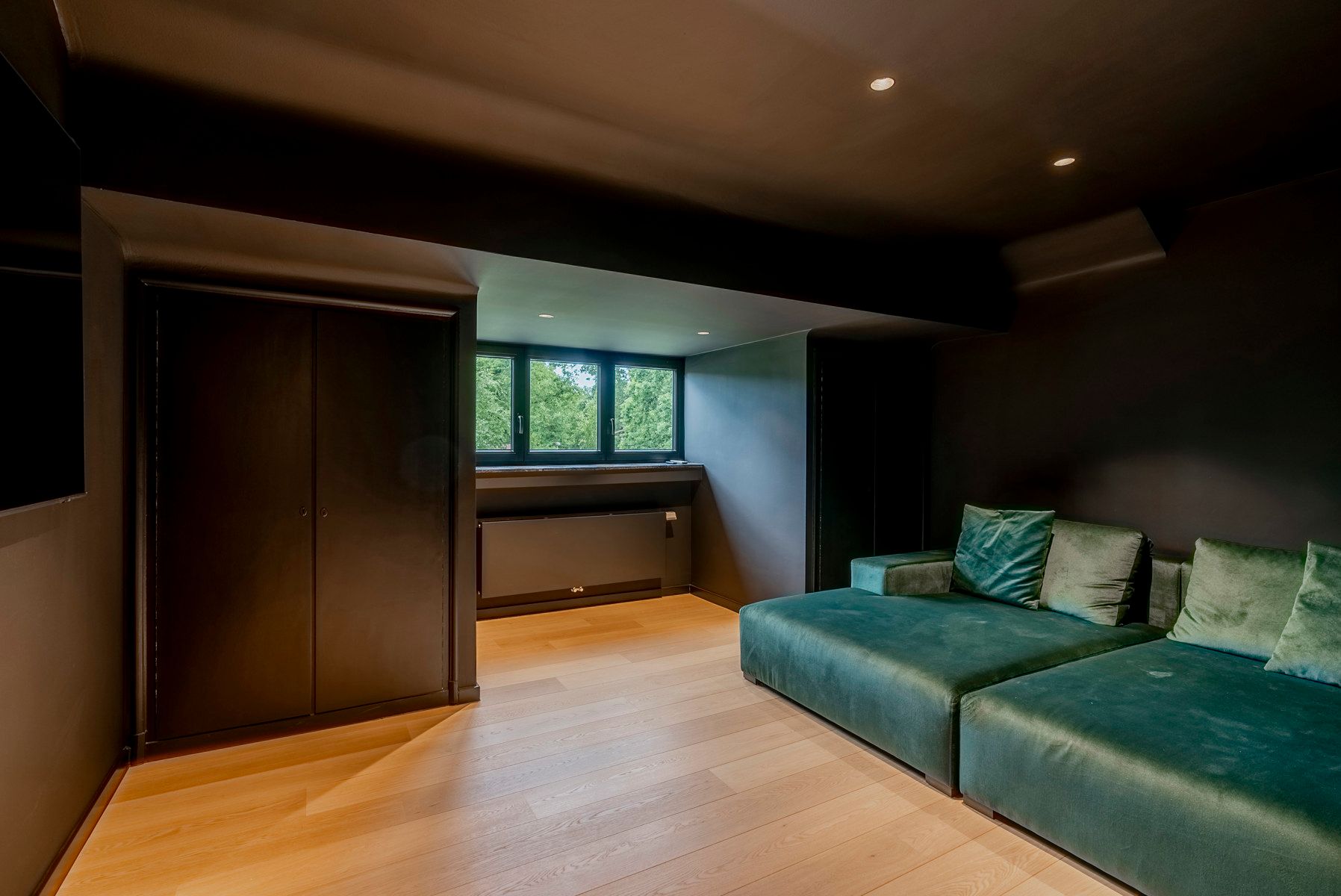 Royale art-nouveauvilla op ca. 4162 m² in Schotenhof. foto 18