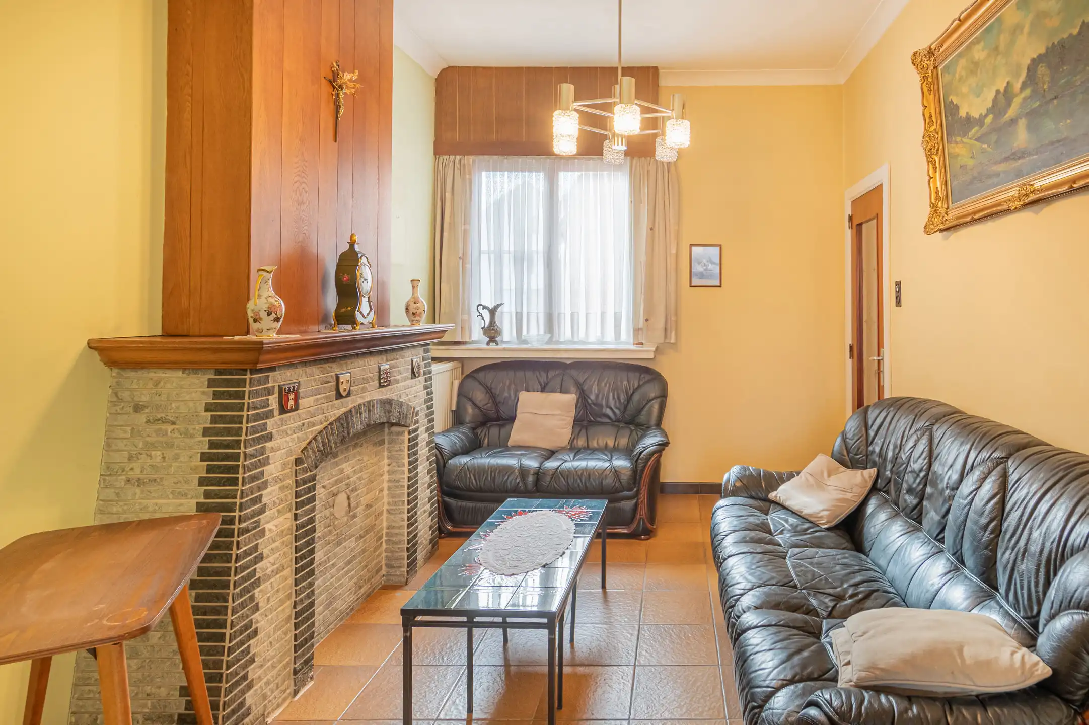 Te renoveren gezinswoning met garage in hartje Willebroek foto 3