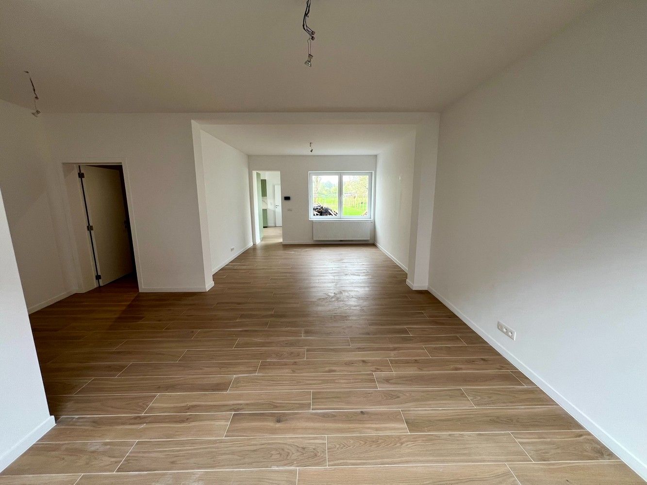 Ruime, gerenoveerde woning met 3 slaapkamers! foto 4