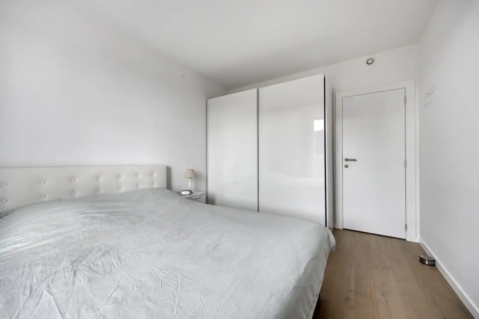 Instapklaar BEN-appartement met mooi terras en 2 autostaanplaatsen foto 16
