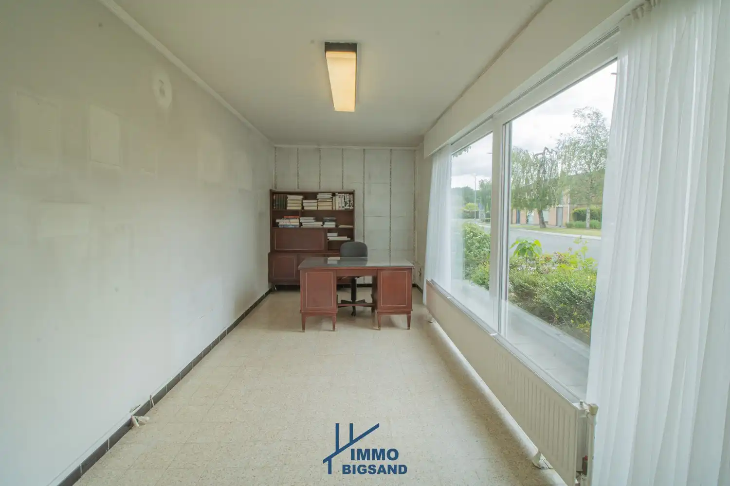 Ruime woning met garage gelegen in een rustige woonwijk met 3 slaapkamers foto 6