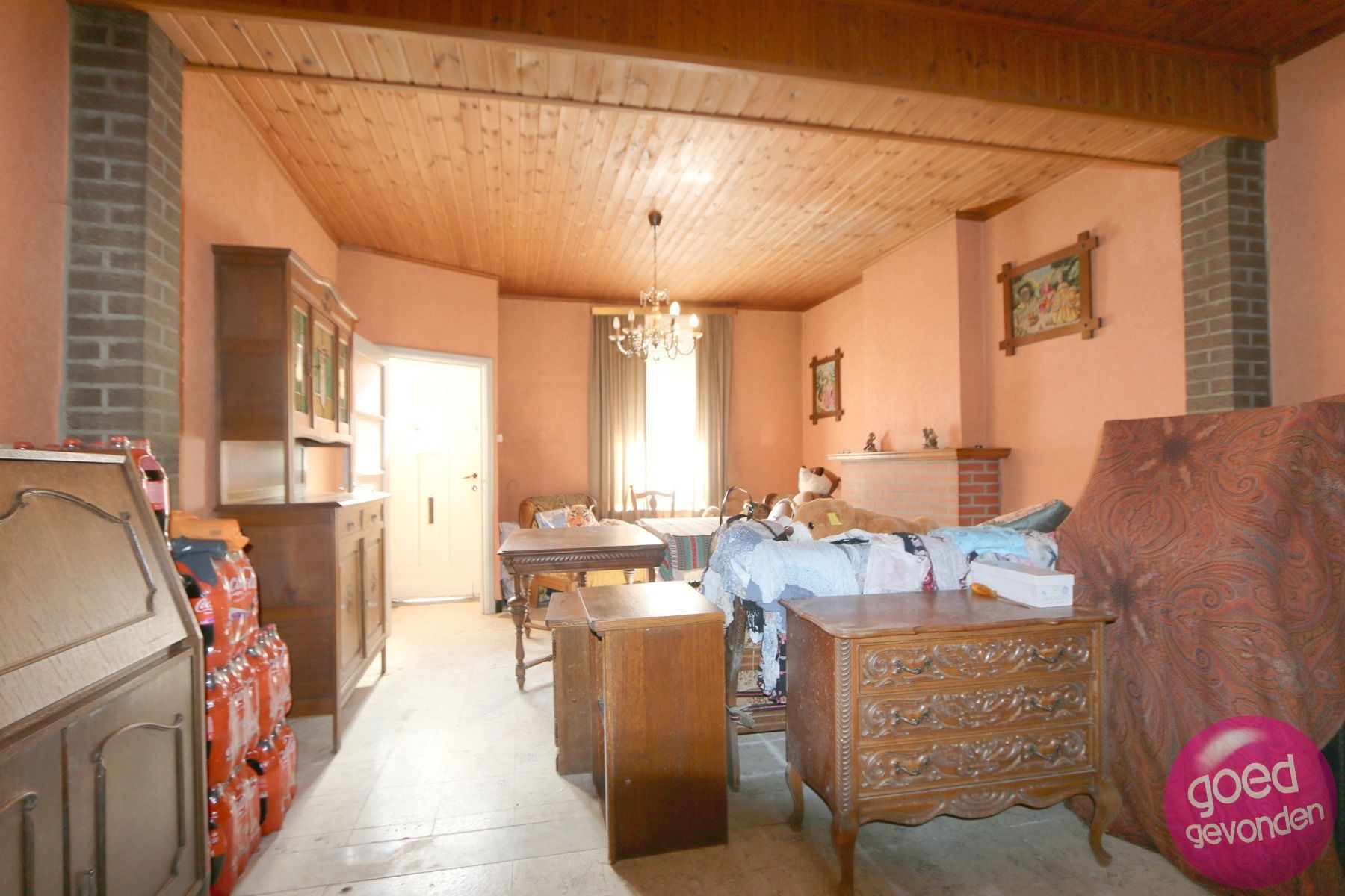 TE RENOVEREN WONING - 1 tot 2 SLK - TUIN - CENTRALE LIGGING foto 2