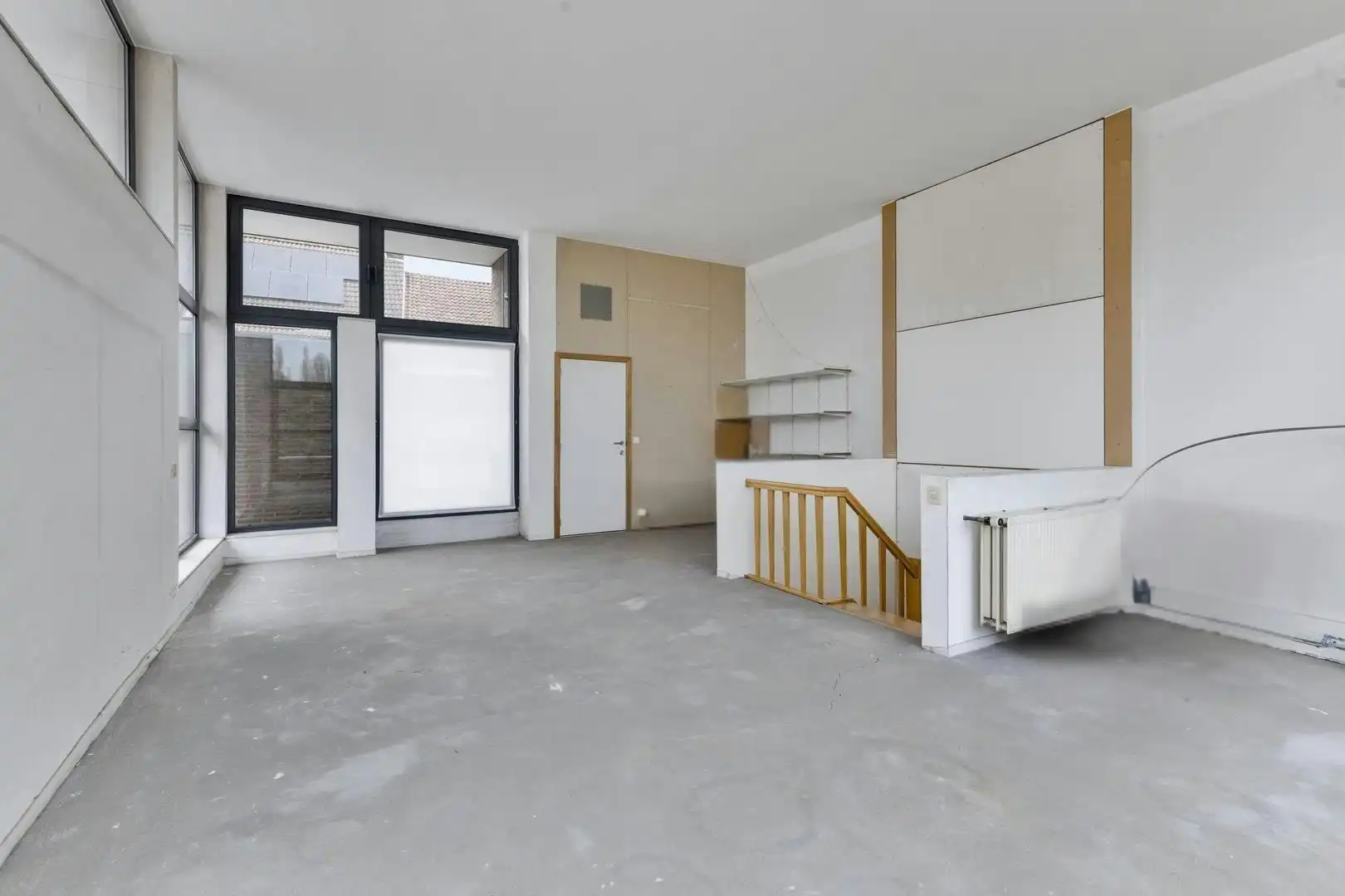 Half open woning / praktijk met leuke tuin te Bissegem foto 12