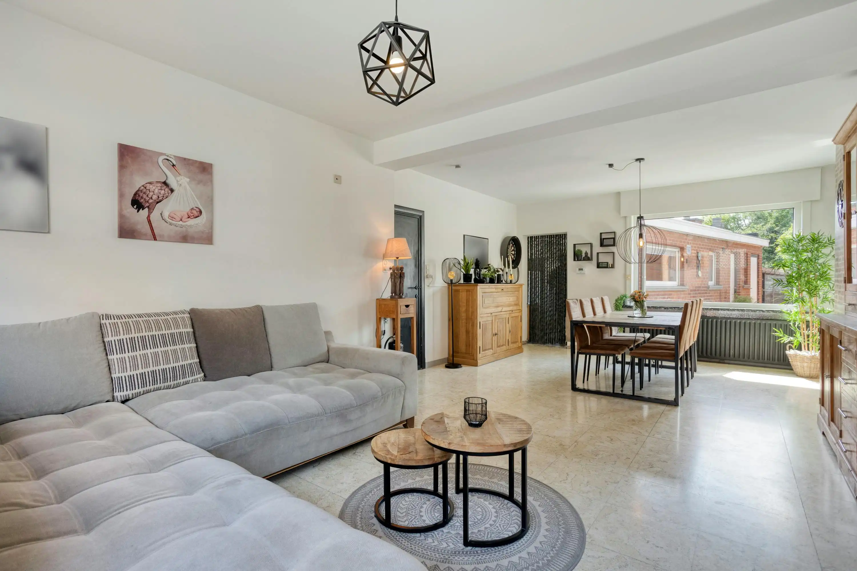 Een zeer ruim huis met 3 slaapkamers te Meulebeke. foto 6
