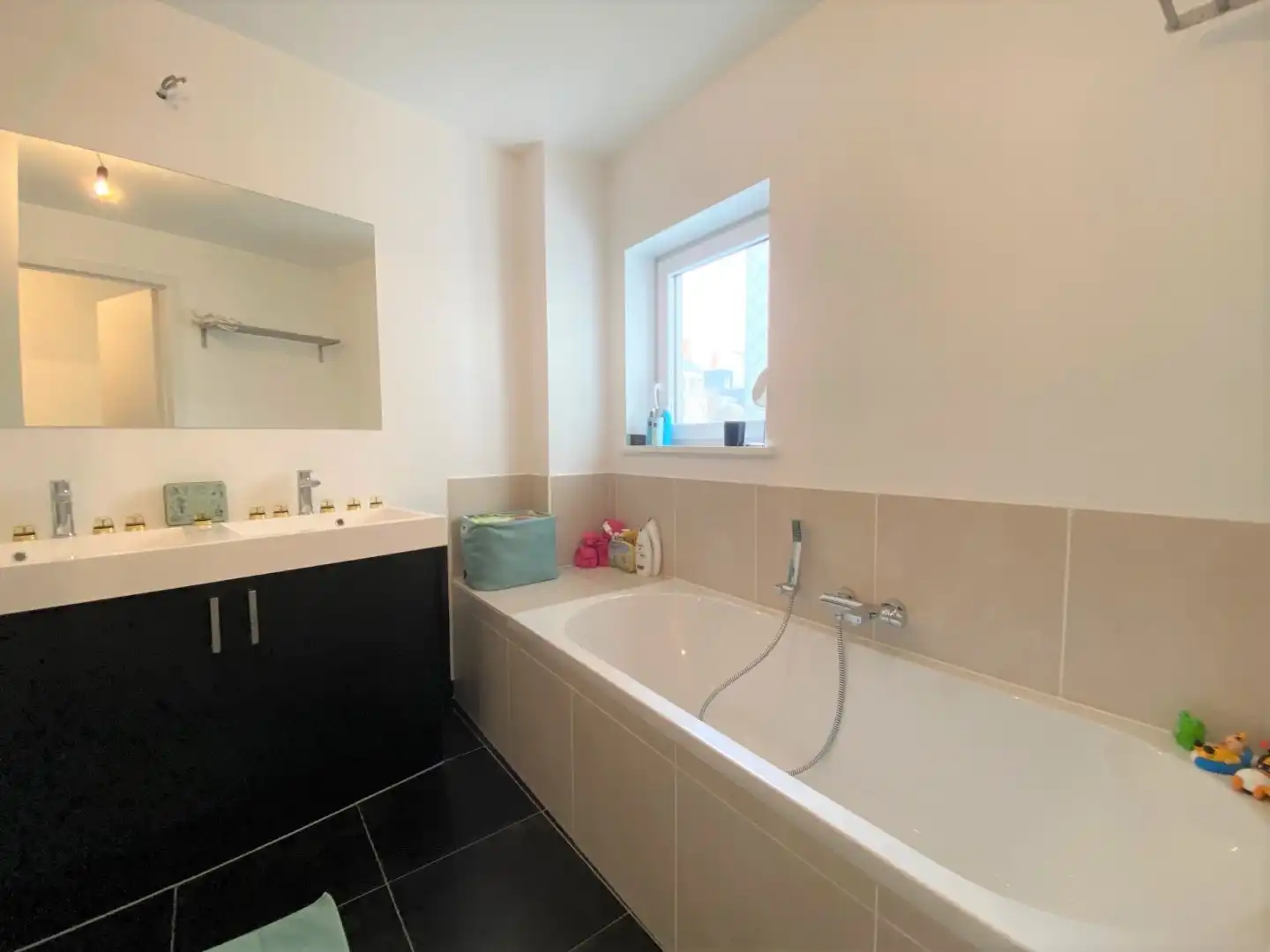 MODERN 2 SLPK APP - TERRASSEN - RUSTIGE WOONWIJK foto 18