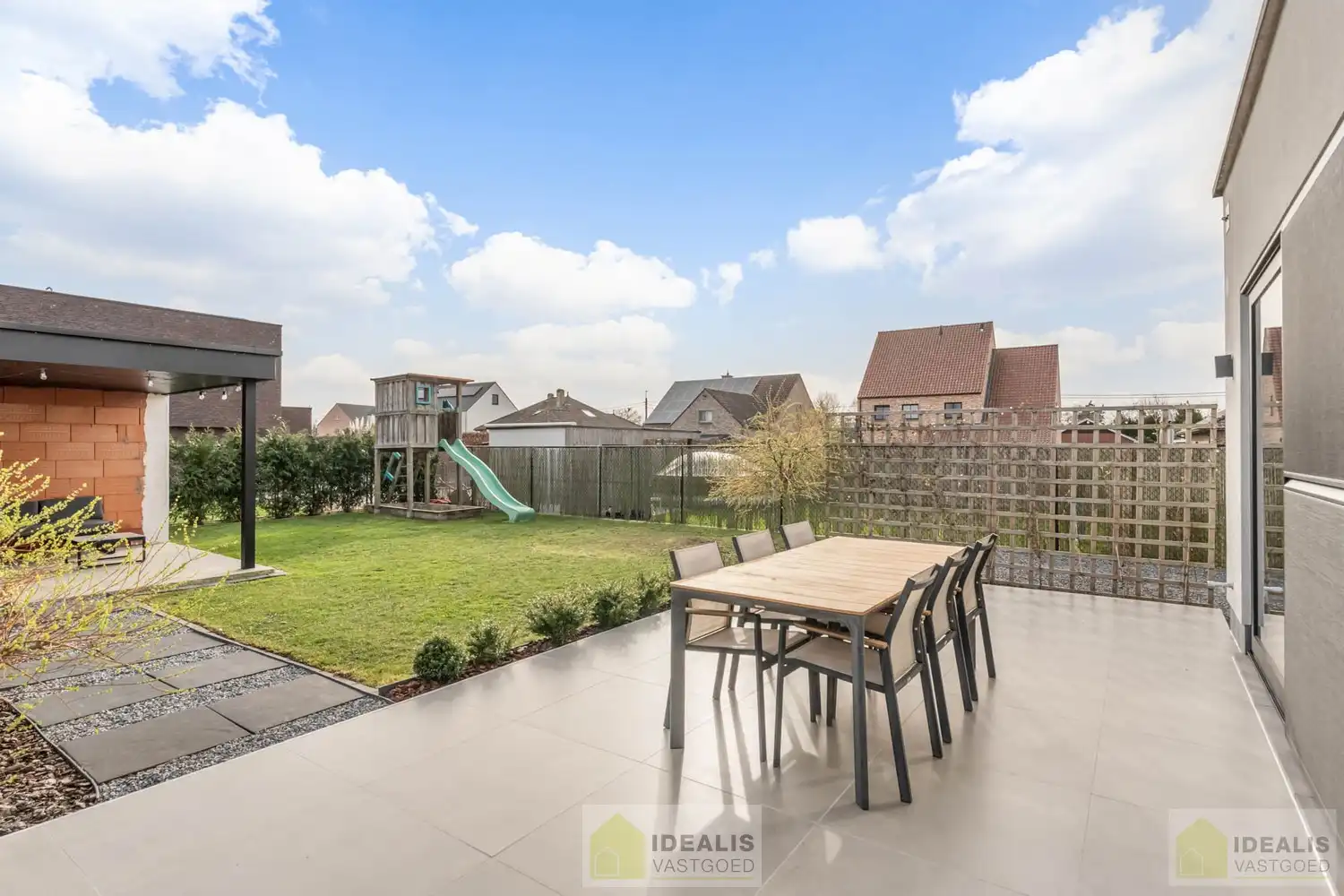 RECENTE, PERFECT ONDERHOUDEN EN MODERN OPGETROKKEN WONING foto 5