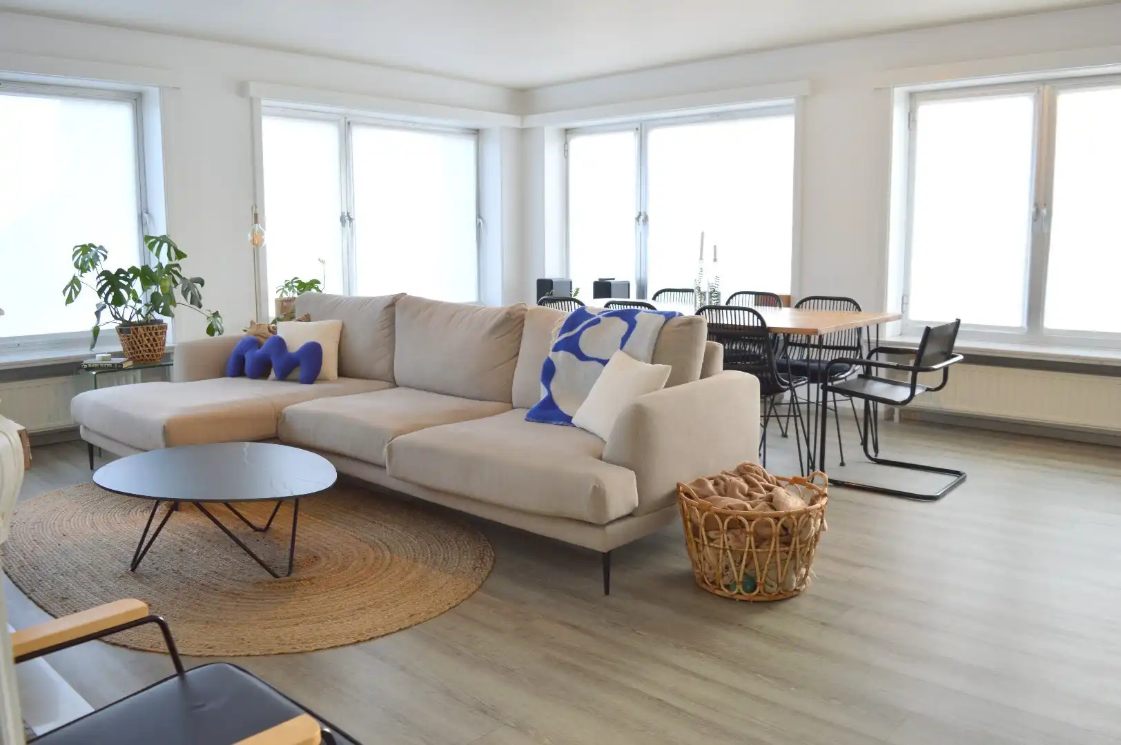 Vernieuwd 2 slaapkamer appartement in het centrum van Gullegem foto 2