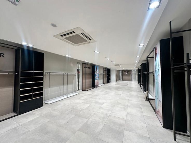 Handelsruimte te huur op toplocatie in Aarschot – ca. 380 m² winkeloppervlakte foto 4