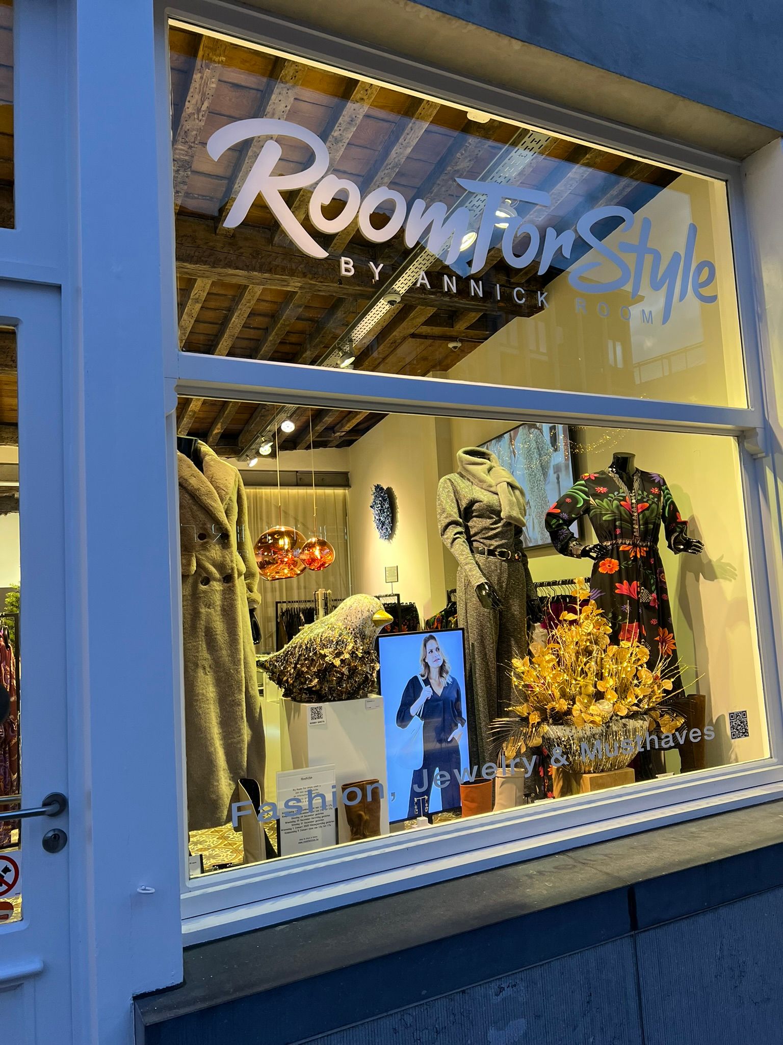 COMMERCIEEL PAND HARTJE MECHELEN foto 11