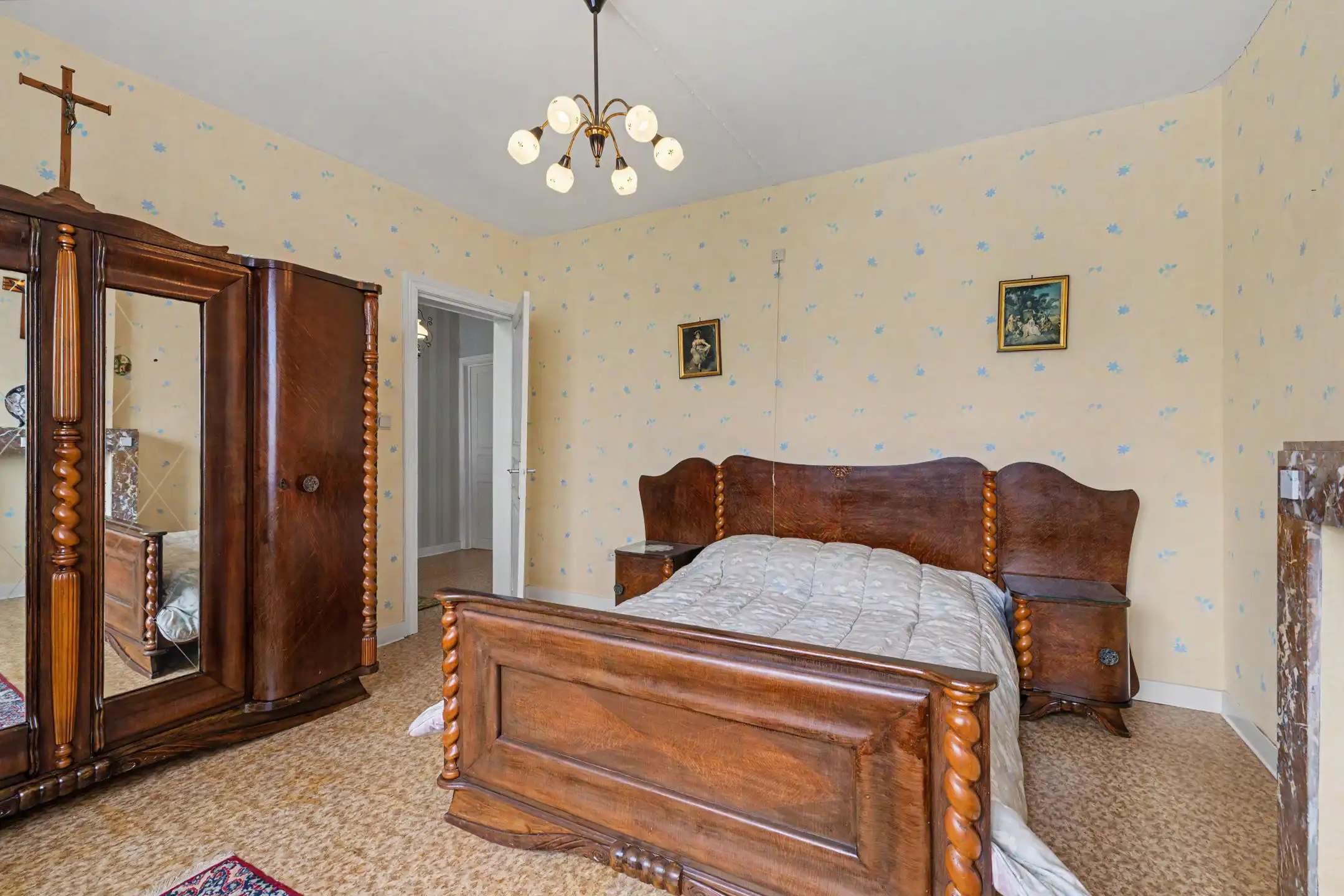 Charmante herenwoning met authentieke elementen, grote tuin en weide op 17a 70ca foto 22