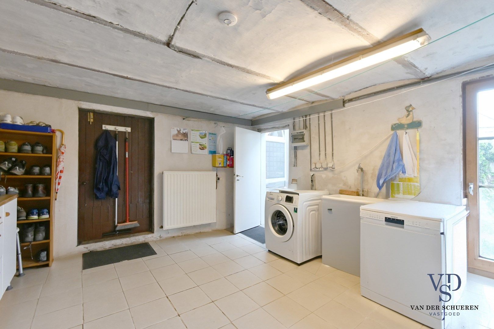 Charmante woning op royaal perceel van 1.618 m² foto 34