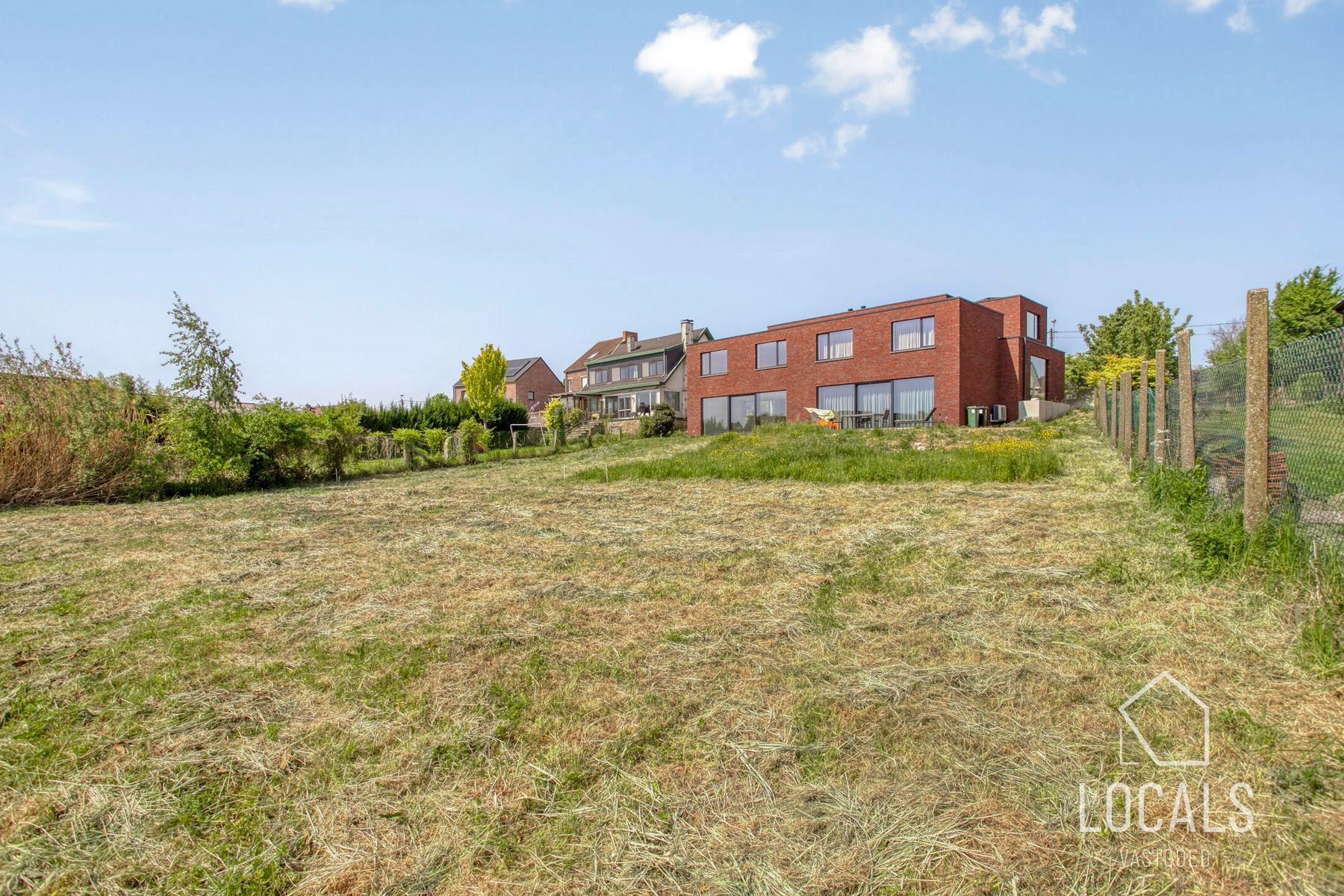 Ruime HOB met garage, tuin & 3 slaapkamers op toplocatie! foto 4