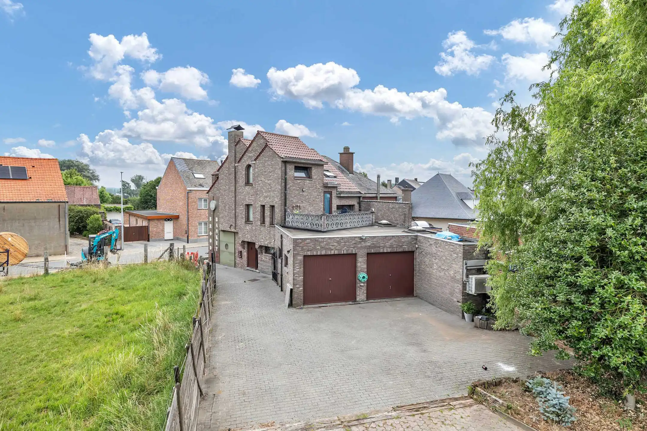 Handelswoning met ruime garage  foto 21