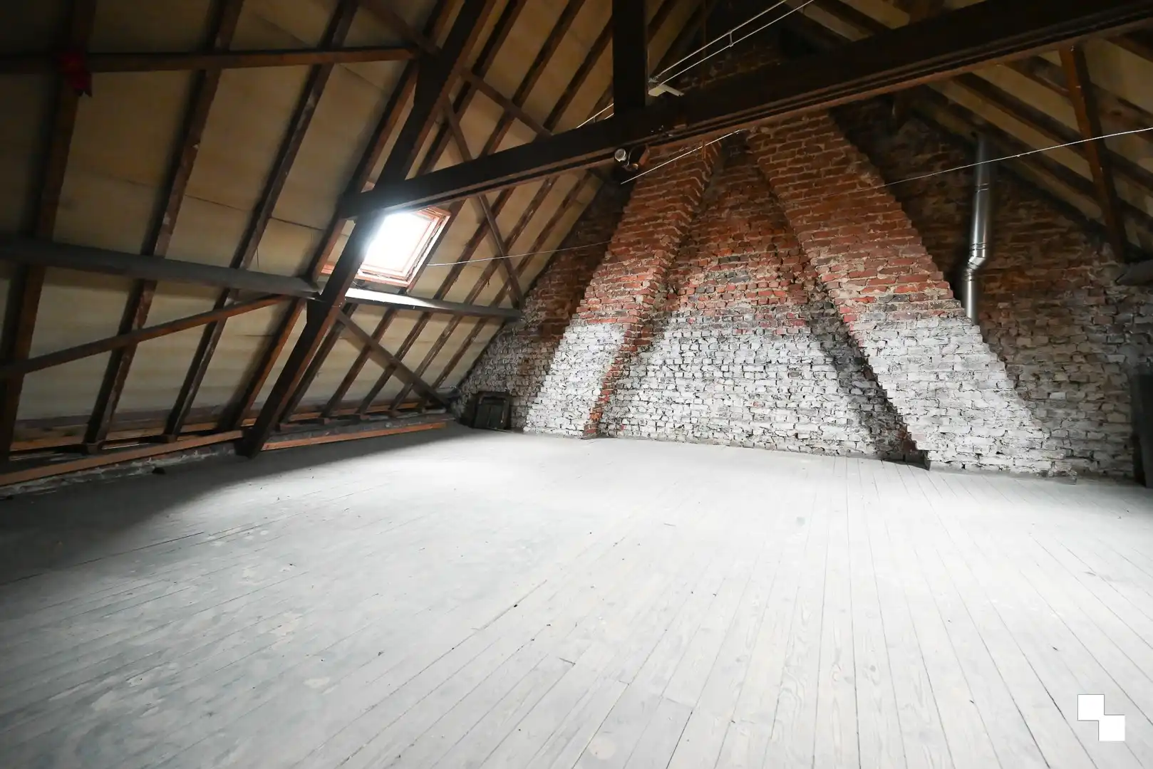 Interessante starterswoning of investeringseigendom te Izegem foto 27