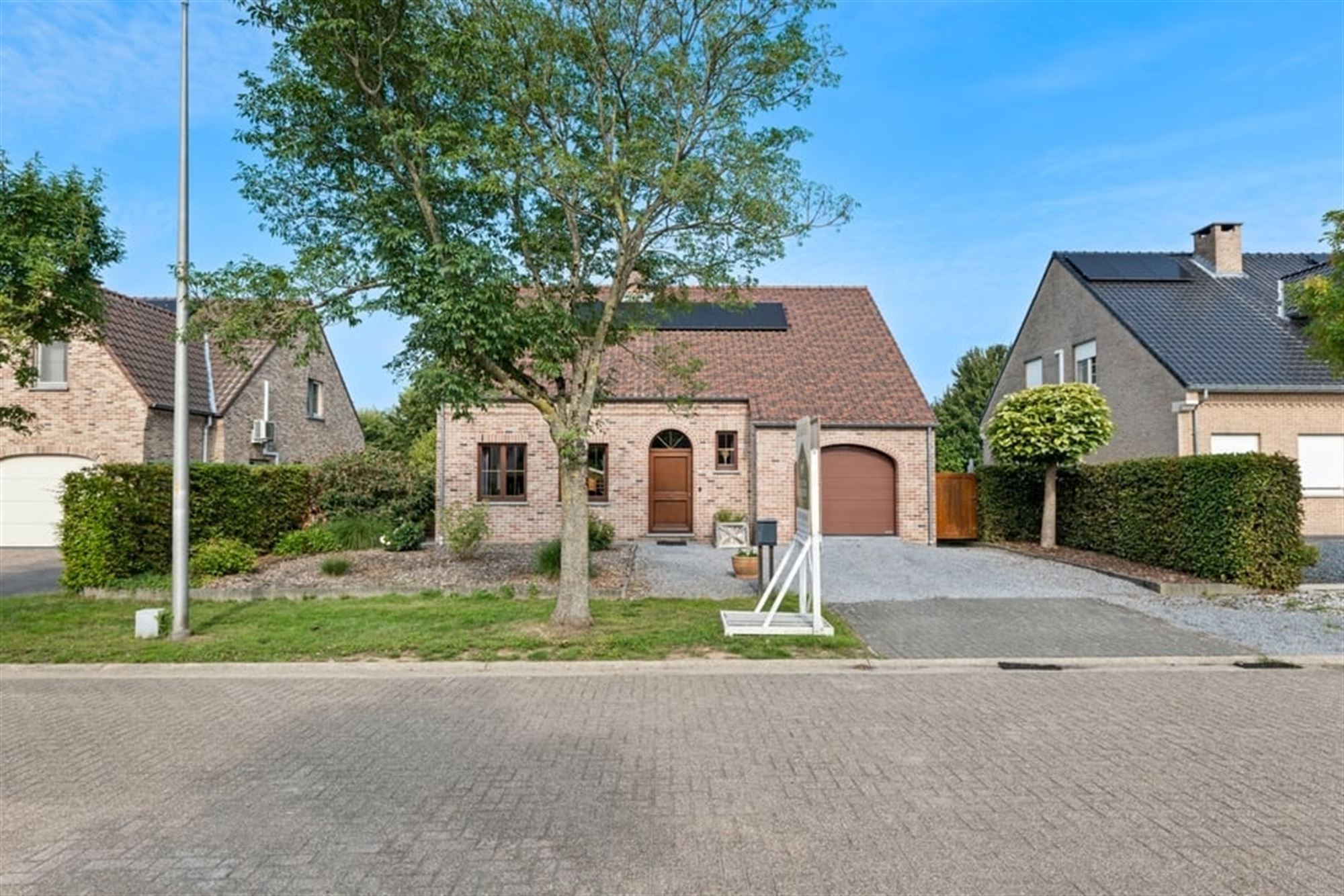 INSTAPKLARE OPEN BEBOUWING MET CHARME, ENERGIEZUINIGHEID EN RUIMTE foto 44