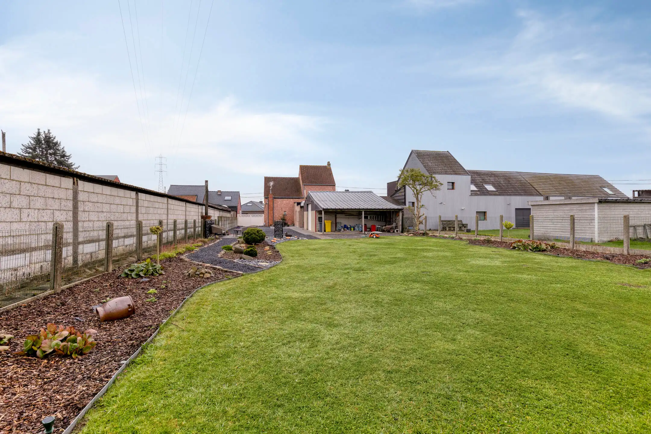 Instapklare woning met loods op 11are foto 23