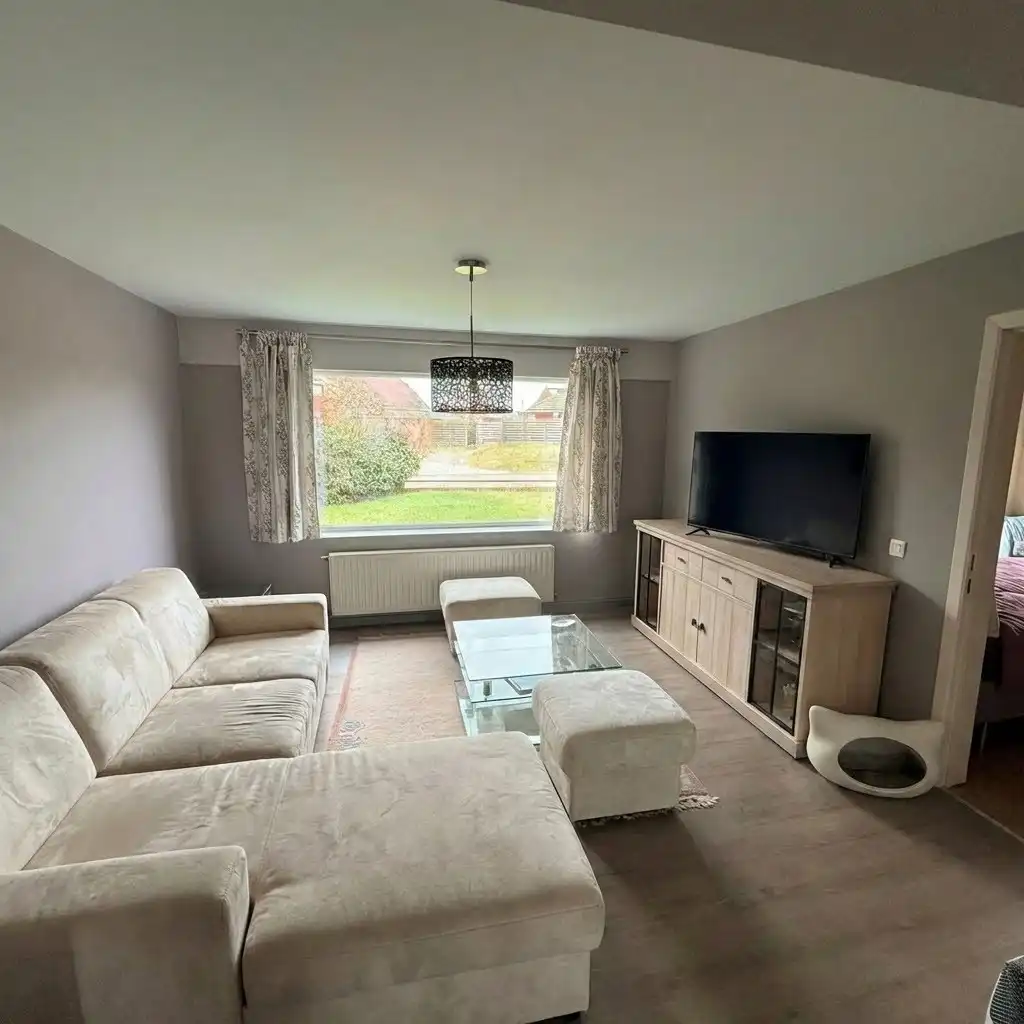 Leuke bungalowwoning gelegen in een rustige woonwijk te Wechelderzande! foto 6