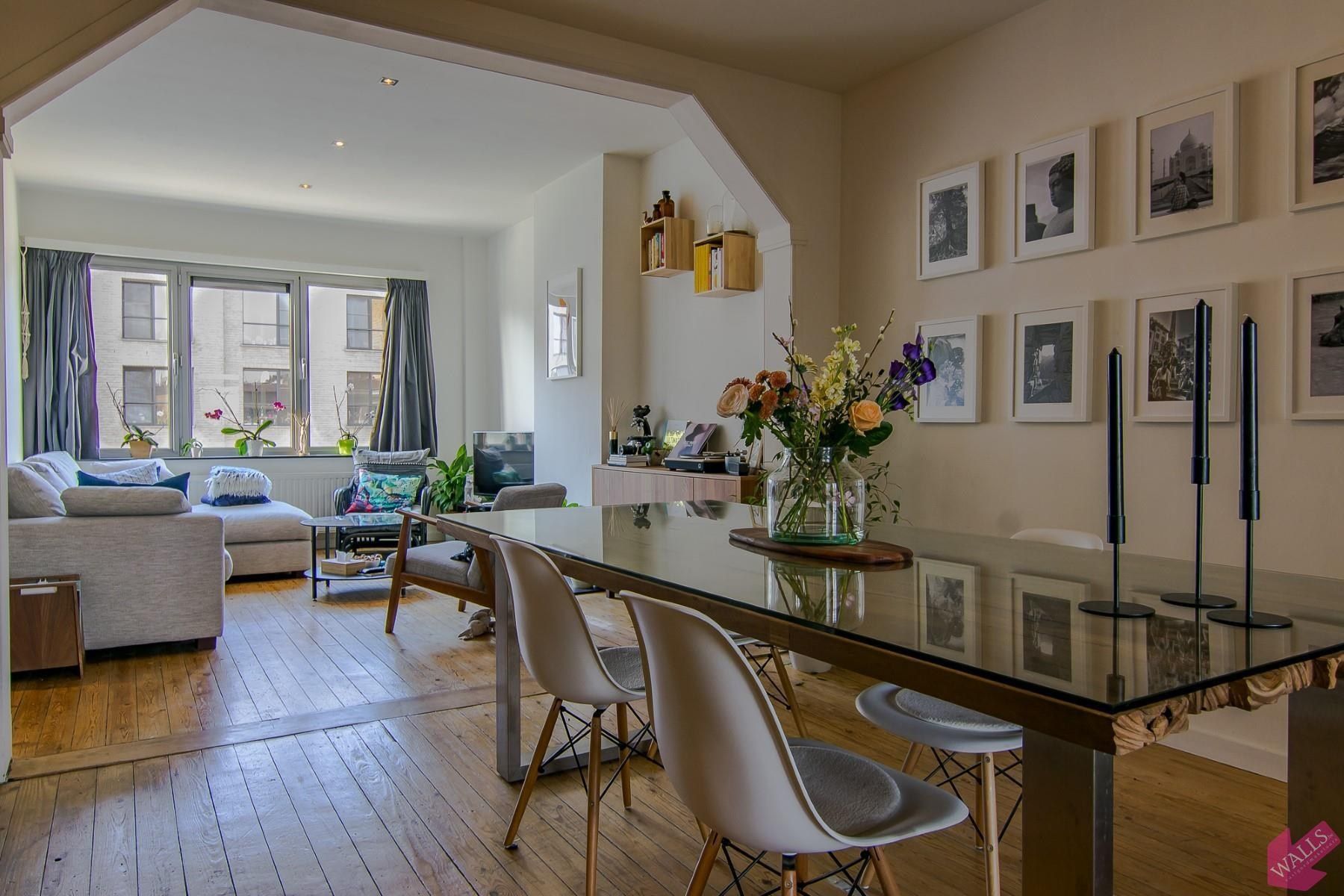 Charmant appartement met 2 grote slaapkamers foto {{pictureIndex}}