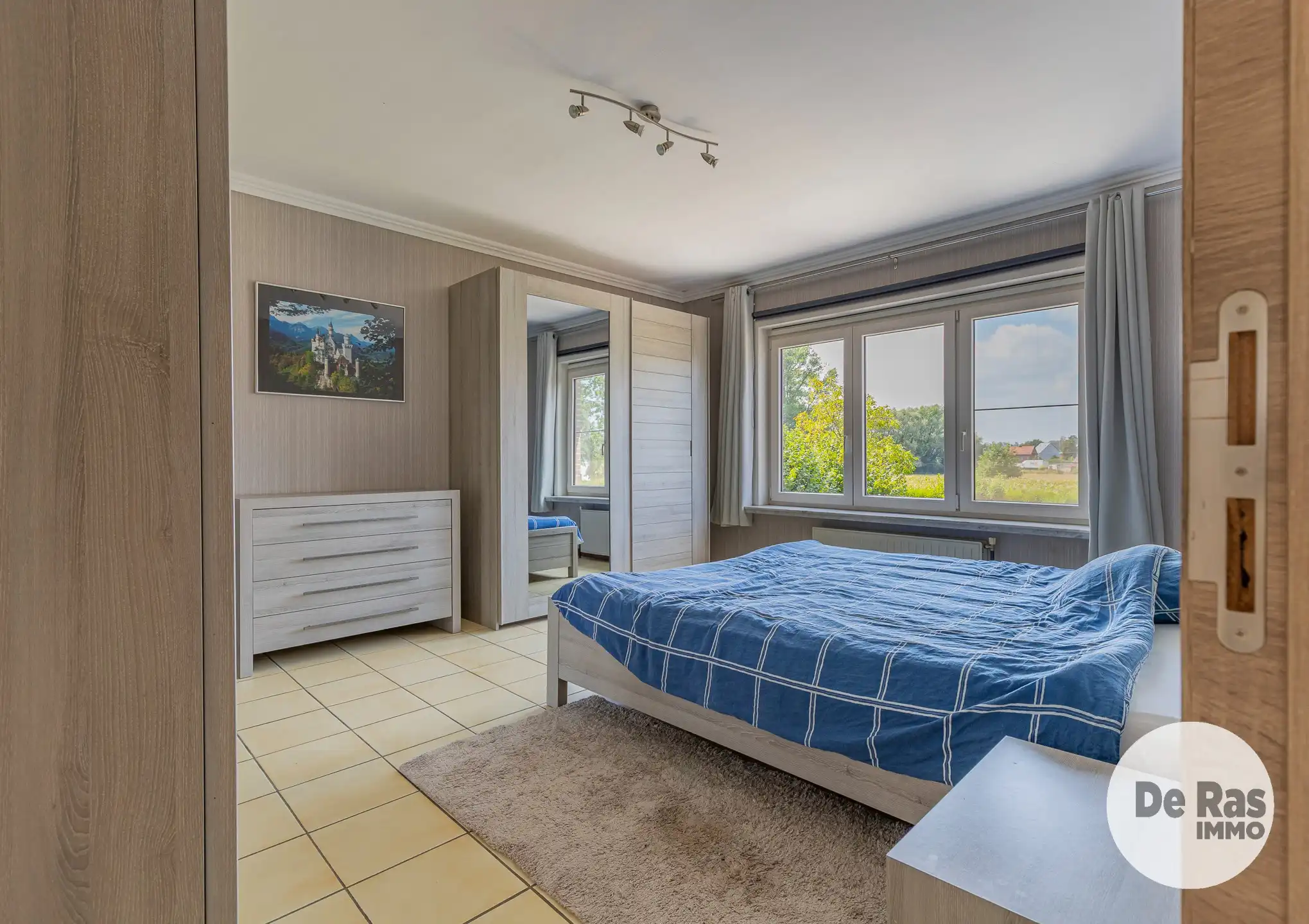 WICHELEN - Instapklare woning met 4 kamers, garage en tuin foto 15